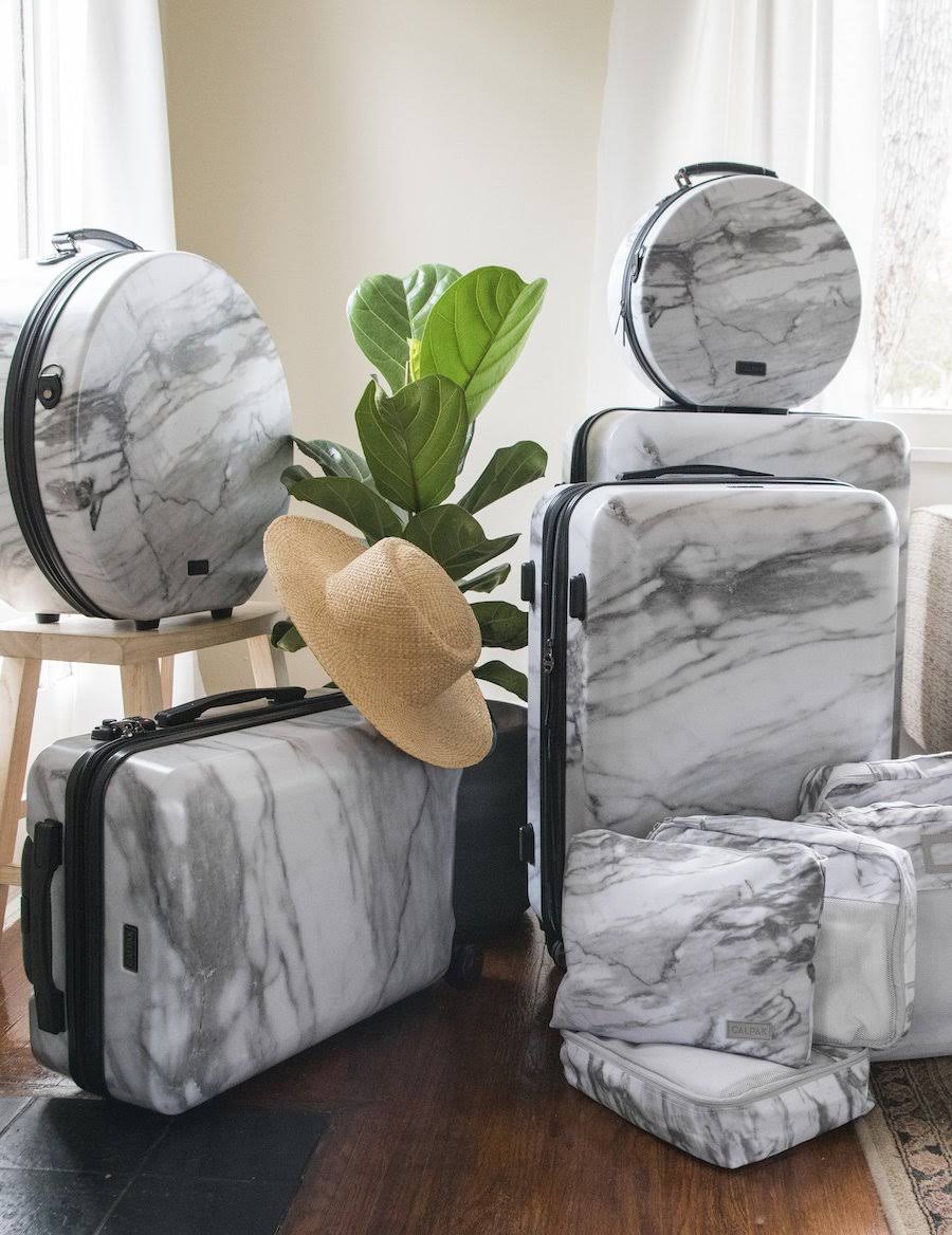 Astyll Medium Luggage | CALPAK Midnight Marble / 24x22