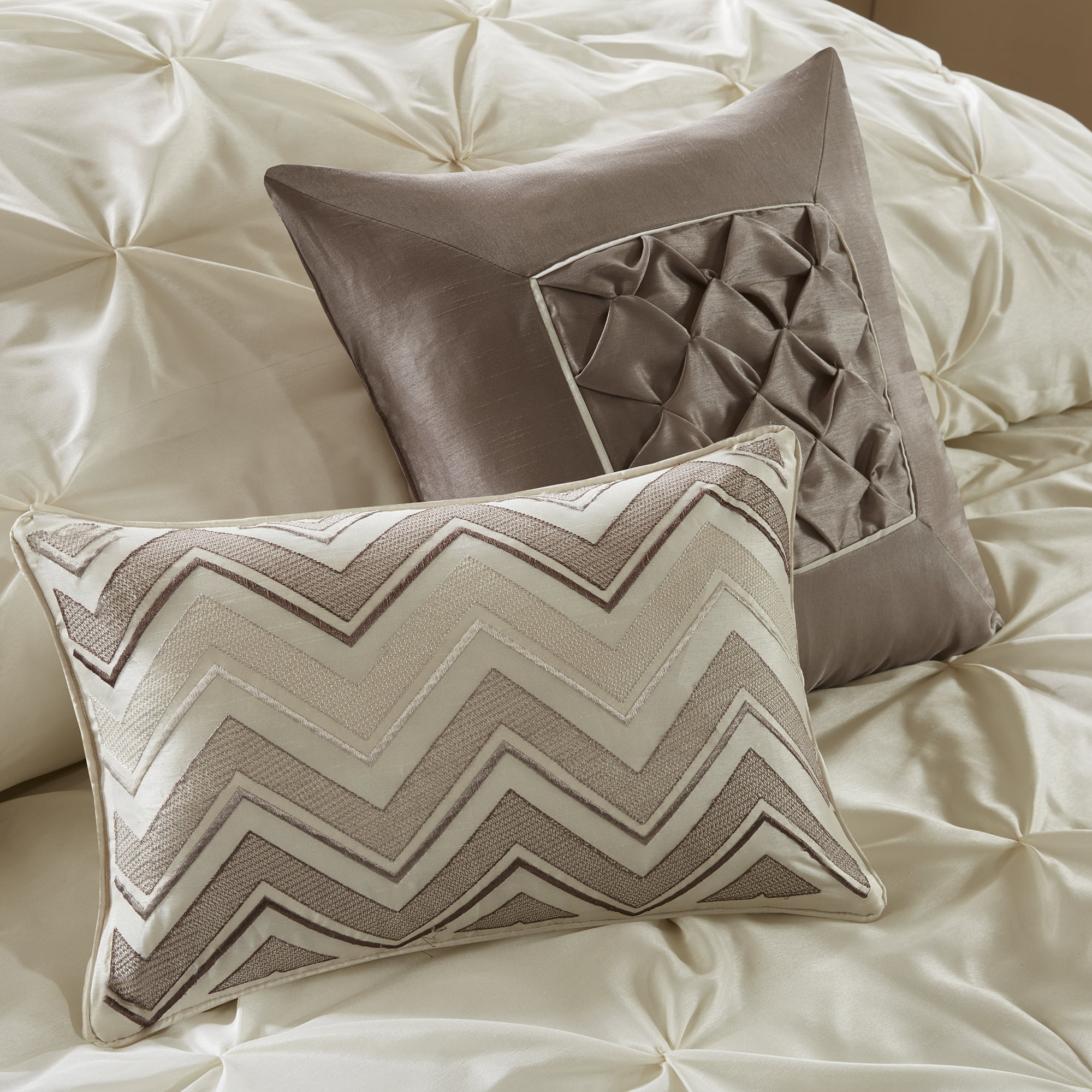 Home Essence Emma 24 Piece Room in a Bag Comforter Set with Sheets, King, Ivory