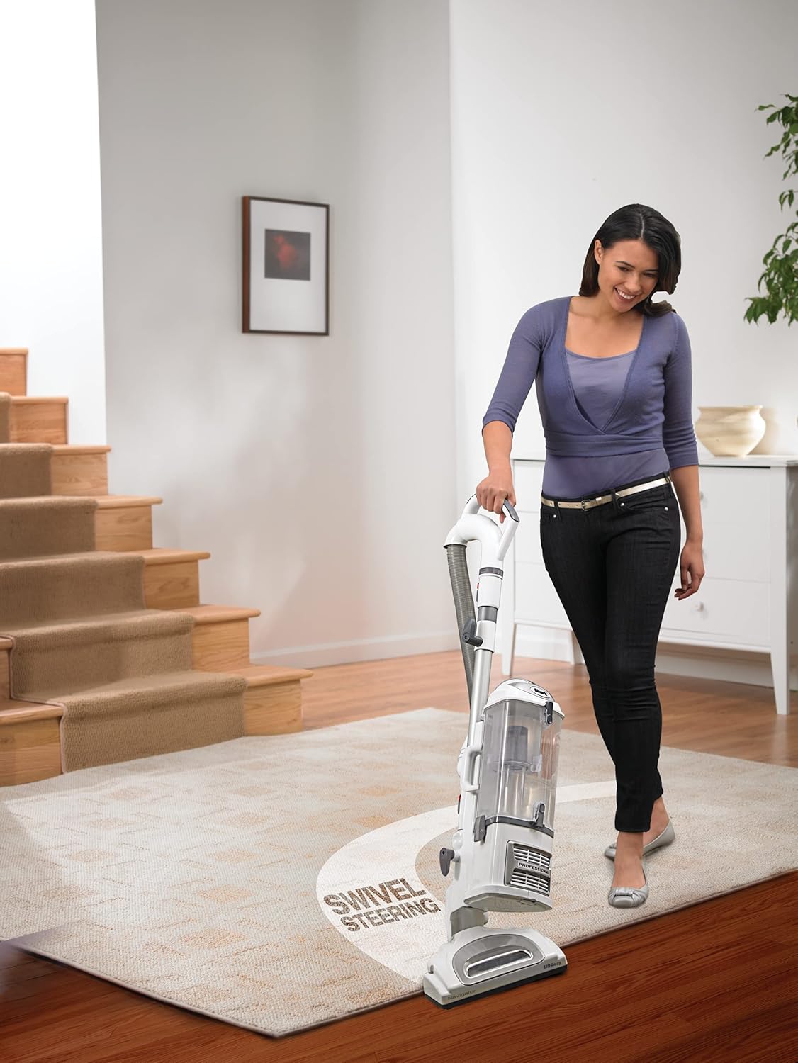 Shark NV358 Navigator Lift-Away Professional Bagless Upright Vacuum Cleaner, HEPA Filter, Powerful & Lightweight, Clean Carpet
