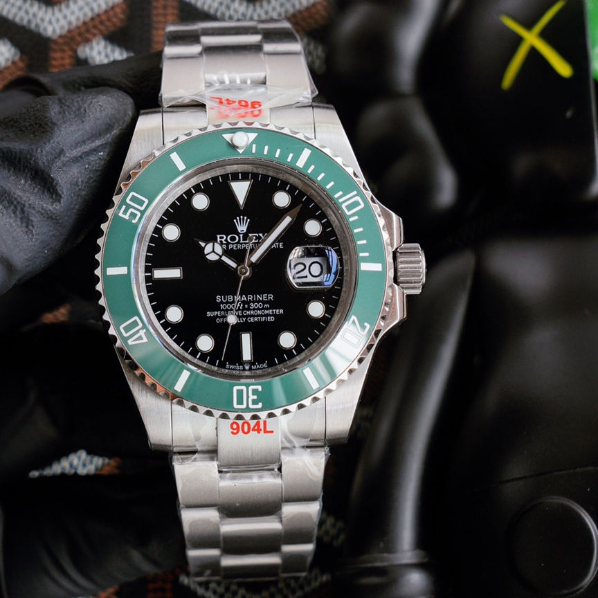 Submariner Silver/Green Multicolor dial 40mm