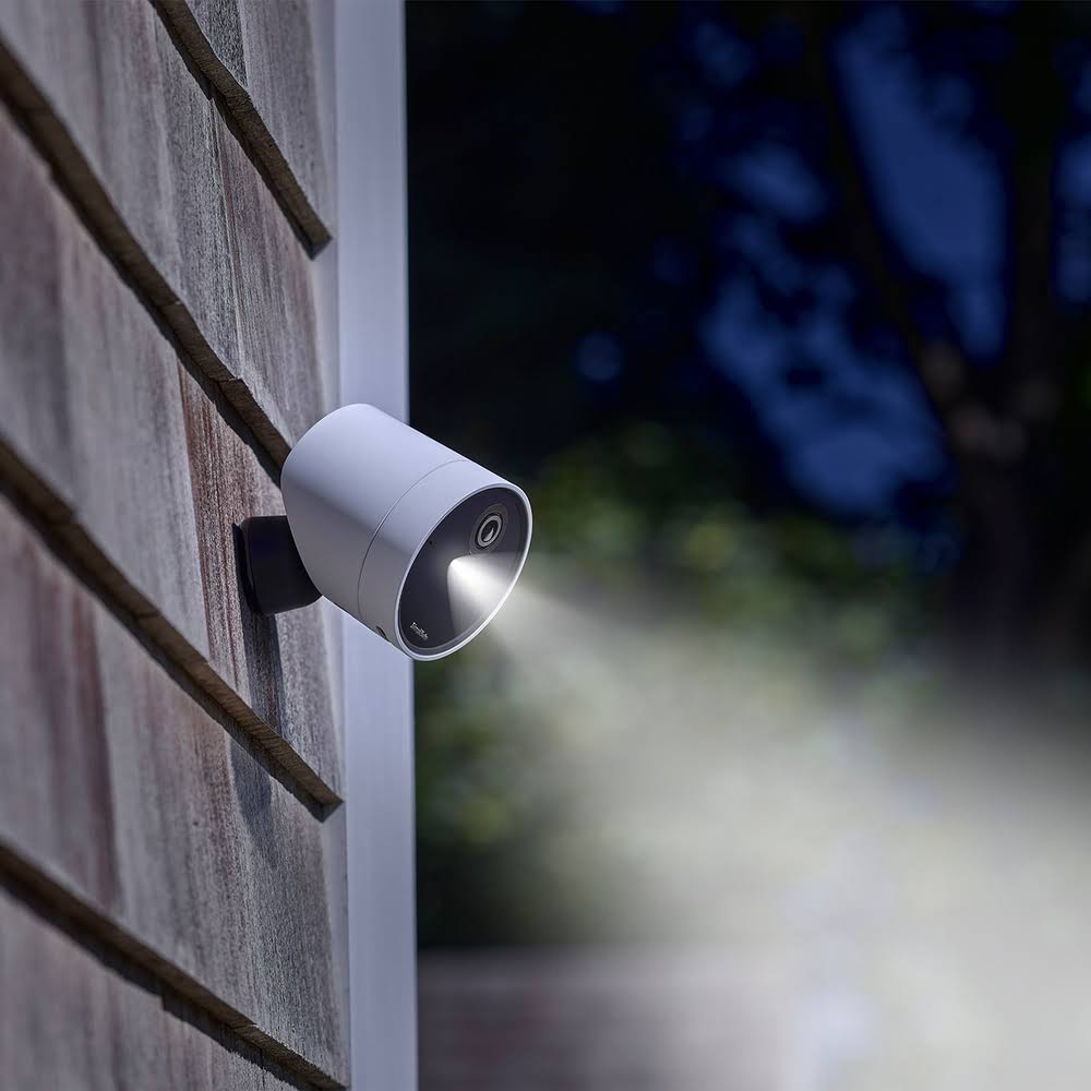 SimpliSafe - Wireless Outdoor Security Camera - White SCM301