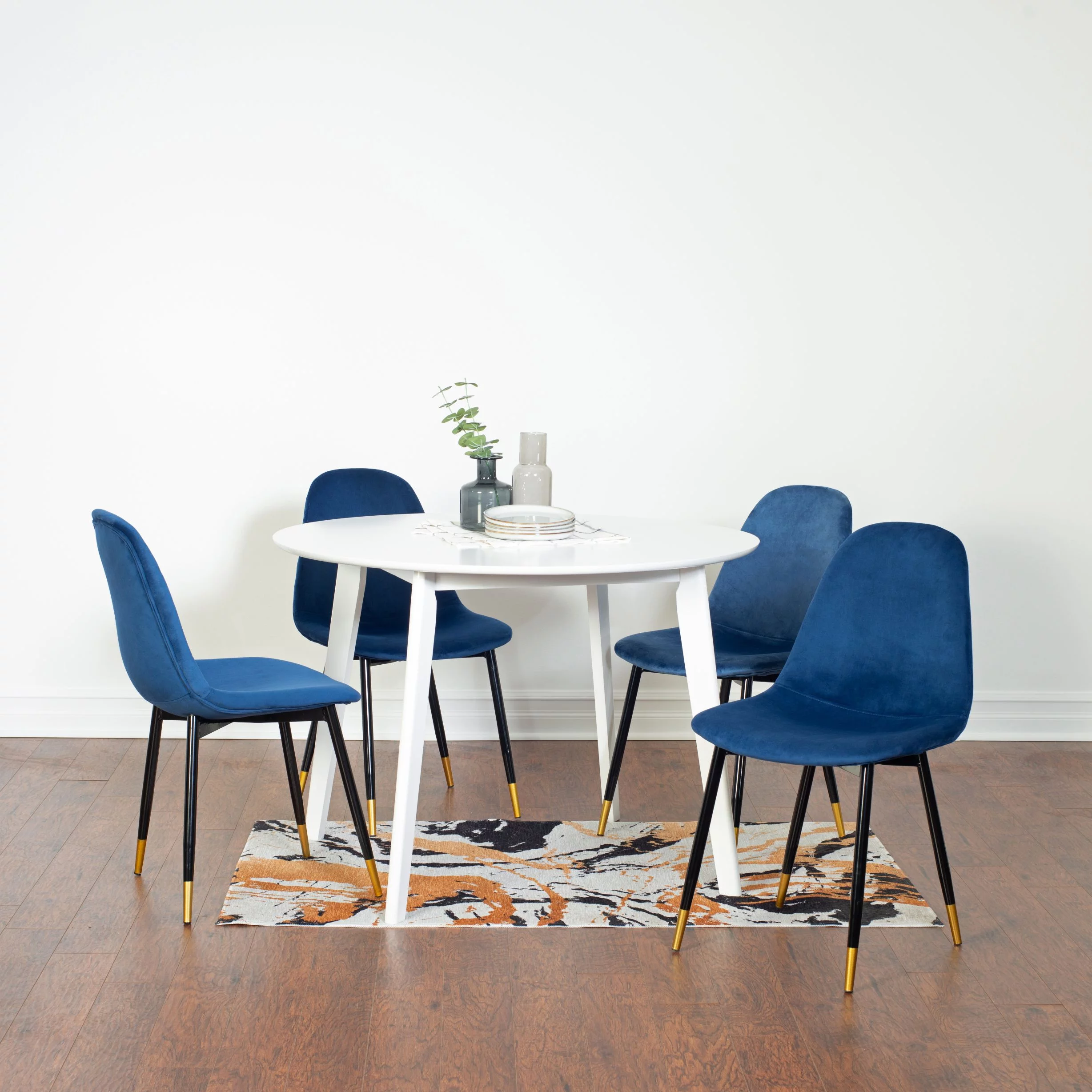 Roundhill Furniture Lassan Contemporary 5-Piece Dining Set, White Round Dining Table with 4 Chairs, Blue