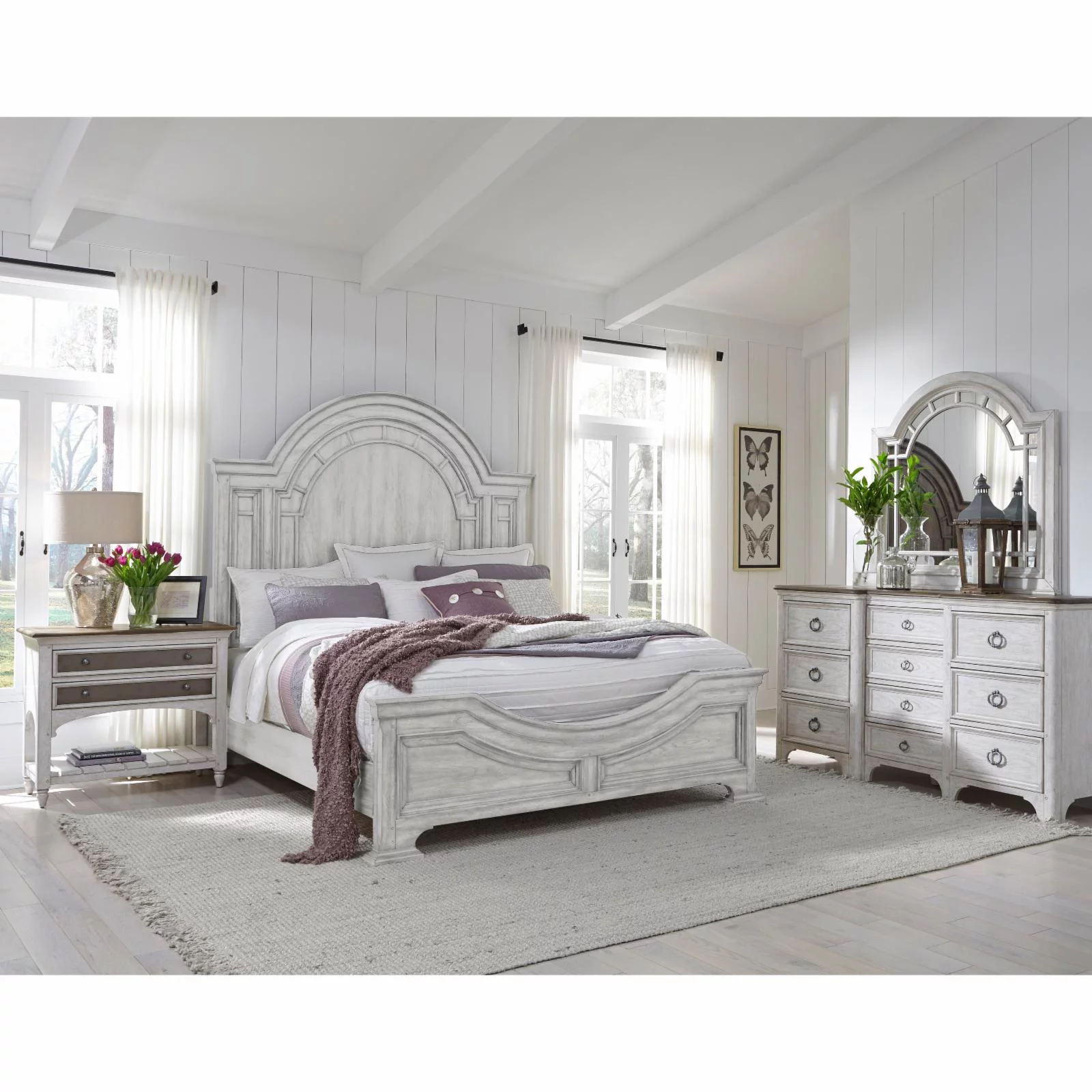 Glendale Estates Queen Wood Panel Bed in White Finish by Pulaski Furniture