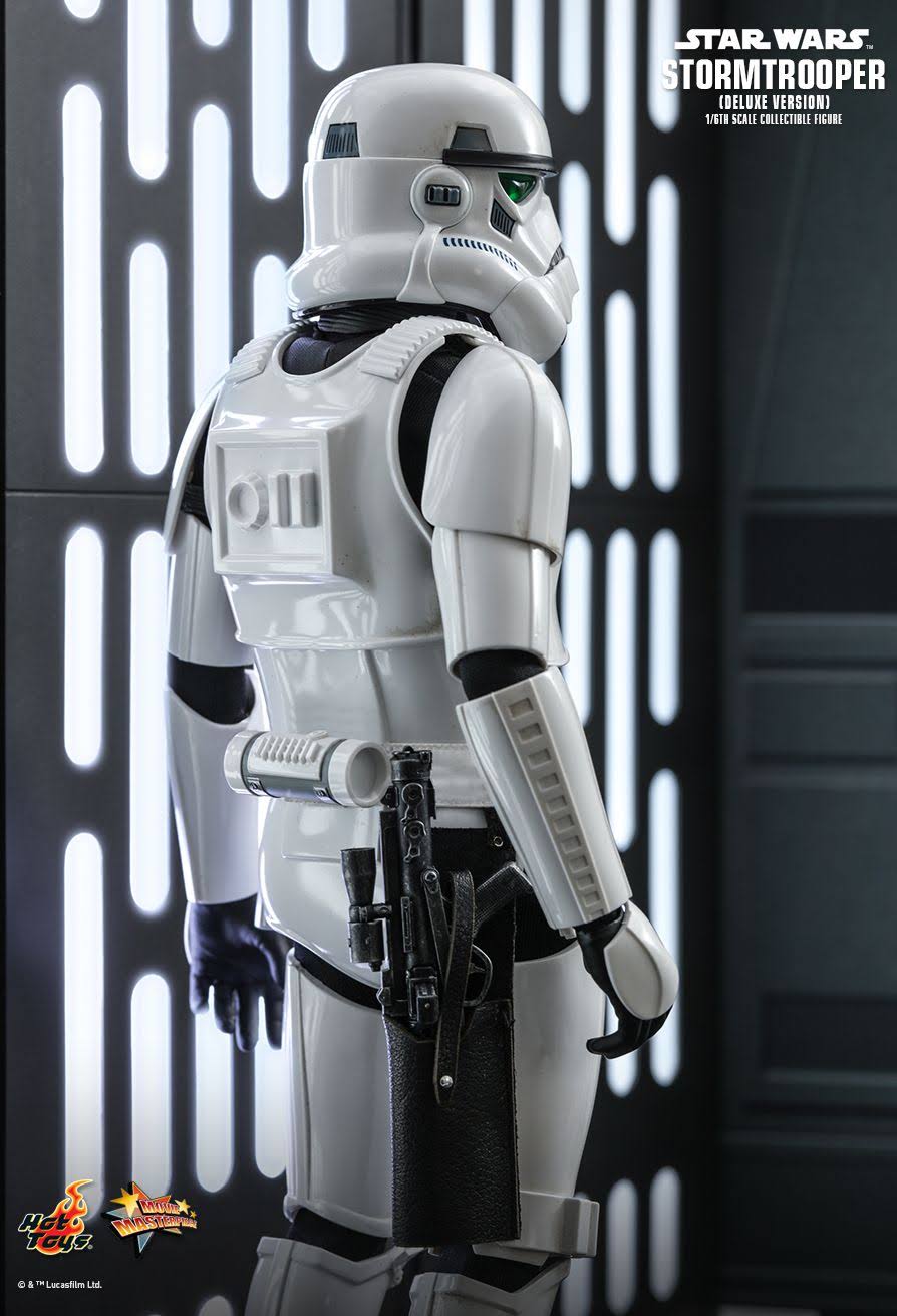 Stormtrooper Deluxe 1:6 Scale Figure | Hot Toys