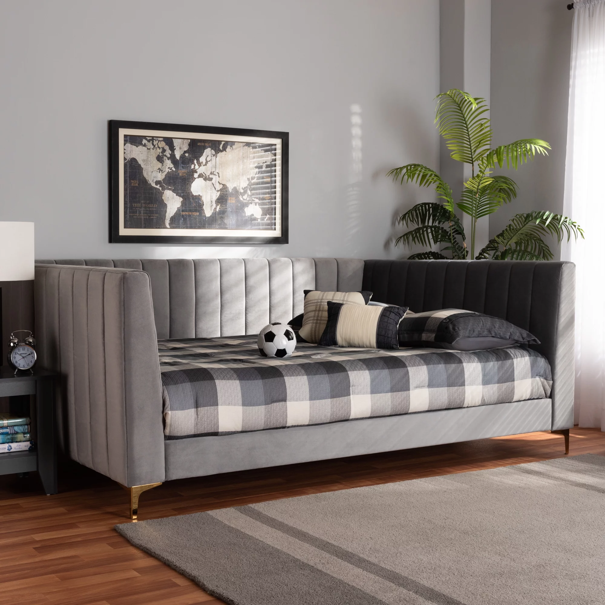 Baxton Studio Oksana Modern Contemporary Glam and Luxe Light Grey Velvet Fabric Upholstered and Gold Finished Full Daybed