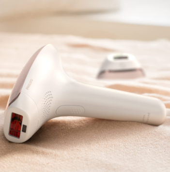 Philips Lumea Prestige IPL &ndash; Hair Removal Device+ Satin Compact Pen Trimmer (Model BRI94900)