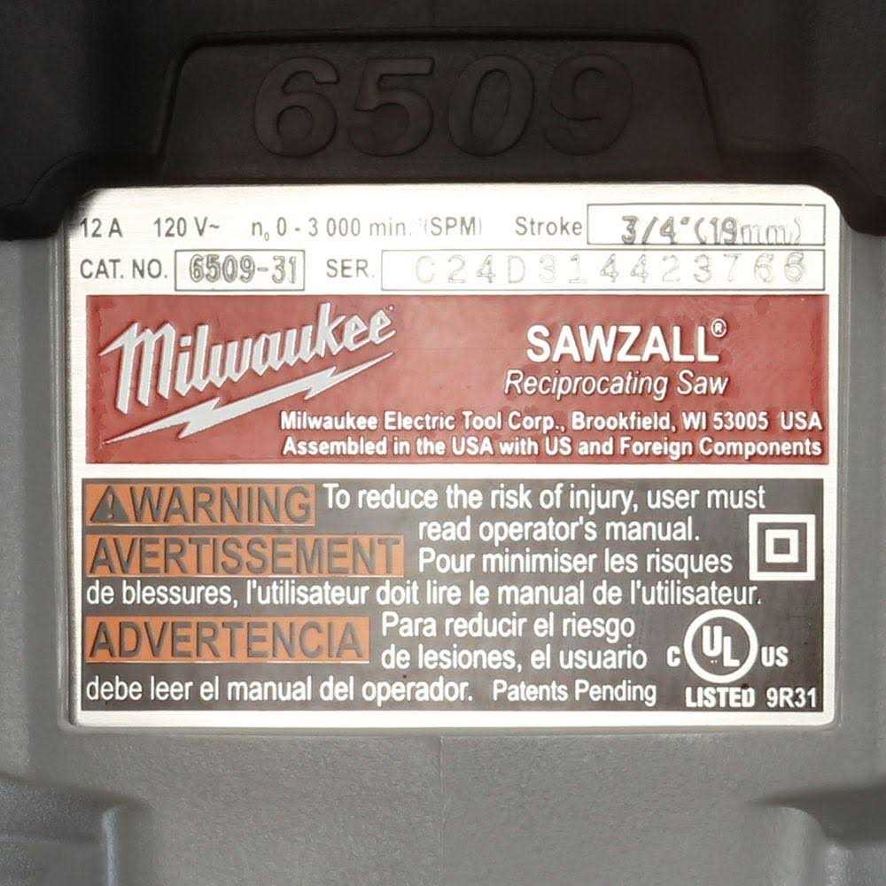 Milwaukee Sawzall Reciprocating Saw Kit, 12 A