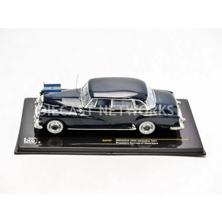 IXO Mercedes-Benz 300D Limousine 1957 Scale 1/43 clc187 Black