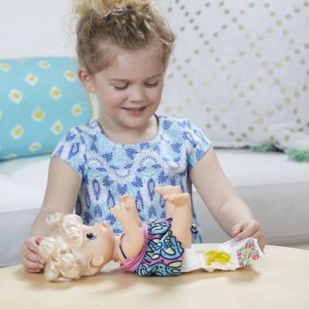 Baby Alive Super Snacks Snackin& Noodles Baby (Blonde) Hasbro