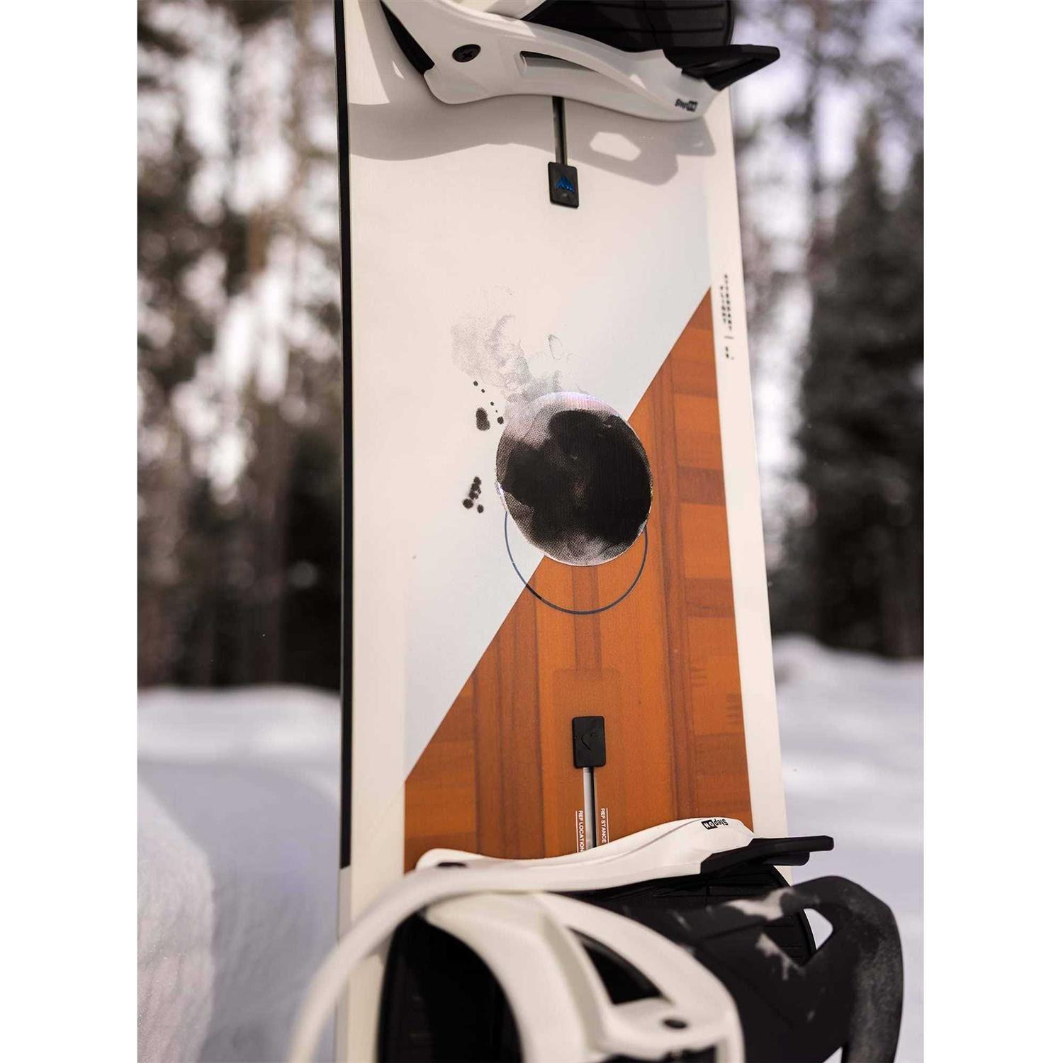 Burton Flight Attendant Snowboard - Sports Supplies Online Store