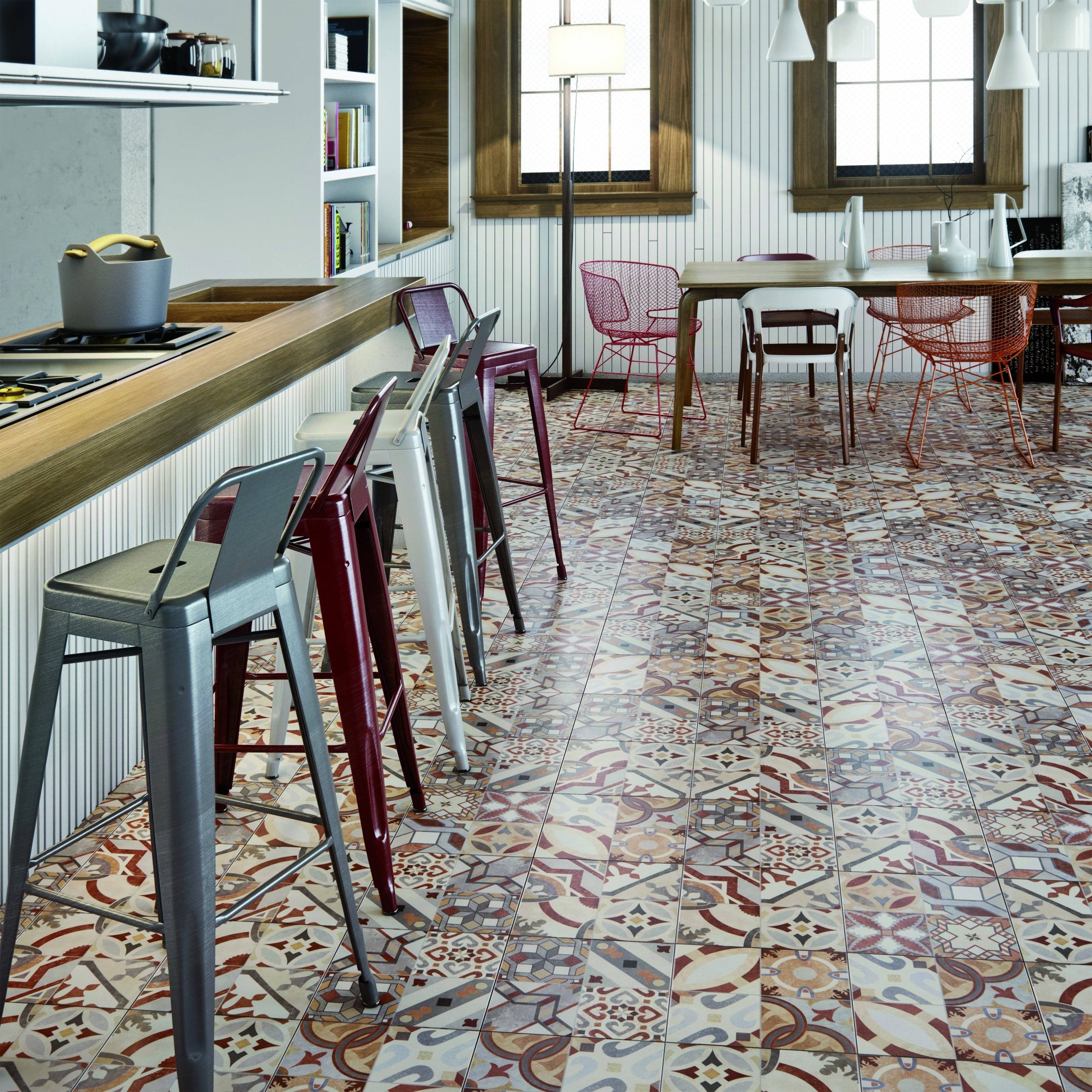 SomerTile 13x13-inch Hidraulic Ceramic Floor and Wall Tile - Case 11 Tiles