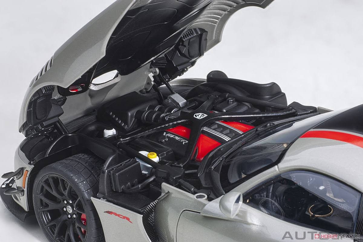 Dodge Viper ACR (Metallic Silver / Black Stripe) (Diecast Car)