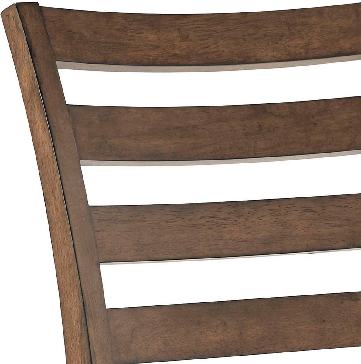 Signature Design by Ashley Flynnter Dining Side Chair Set of 2 Medium Brown