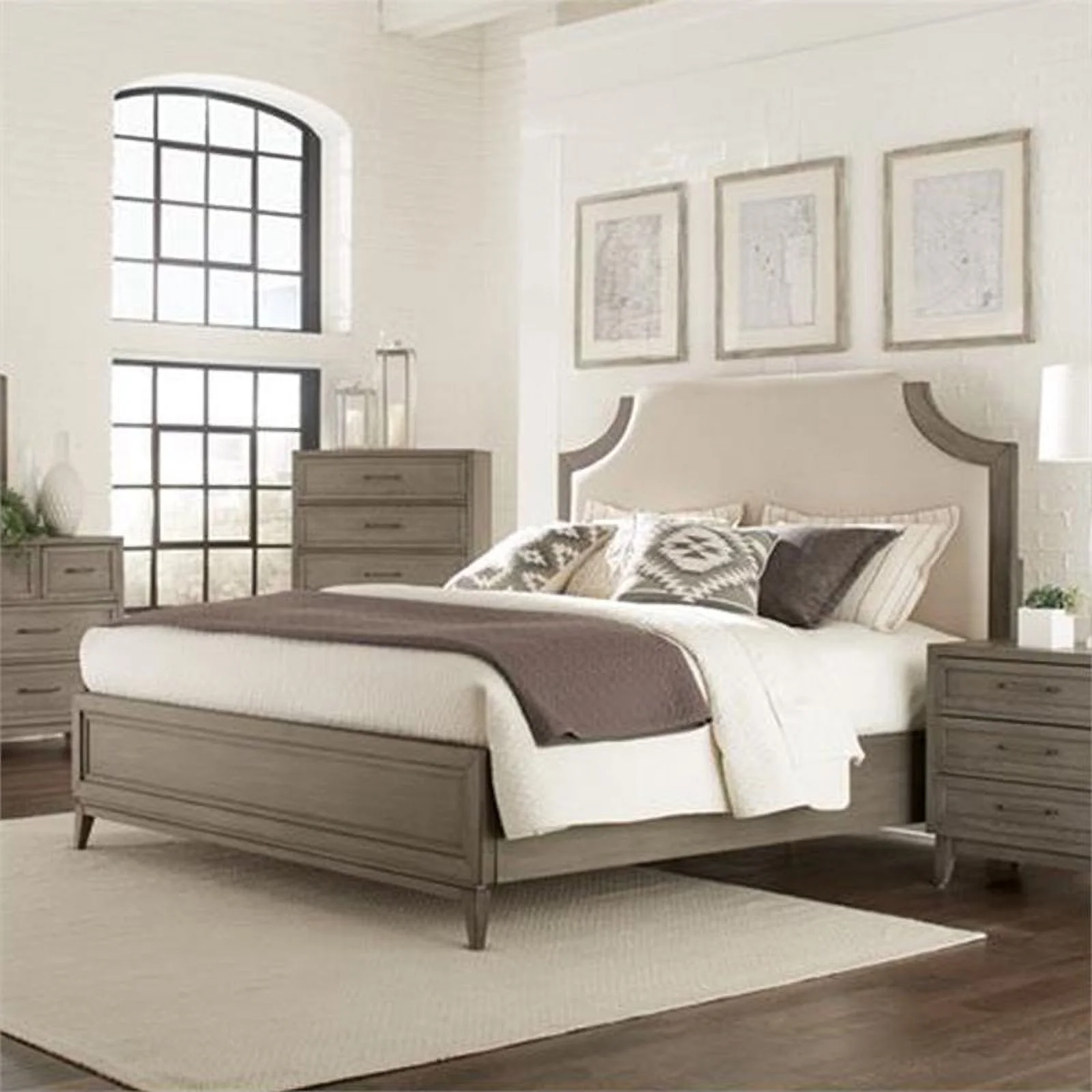 Riverside Furniture Vogue Upholstered Queen Panel Bed
