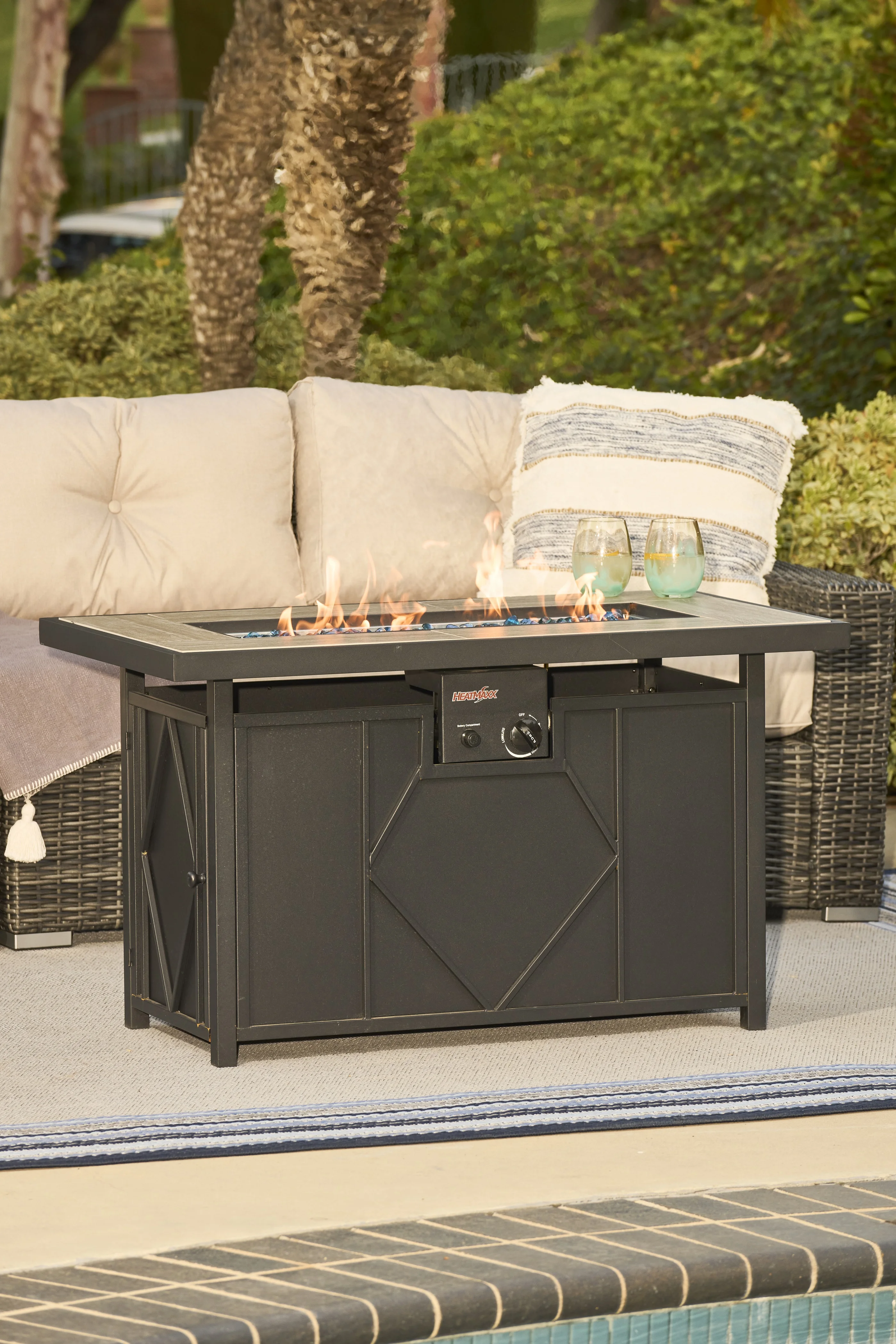 BALI OUTDOORS 42 in. 60,000BTU Fire Pit Propane Gas Fire Pit Table Rectangular Tabletop