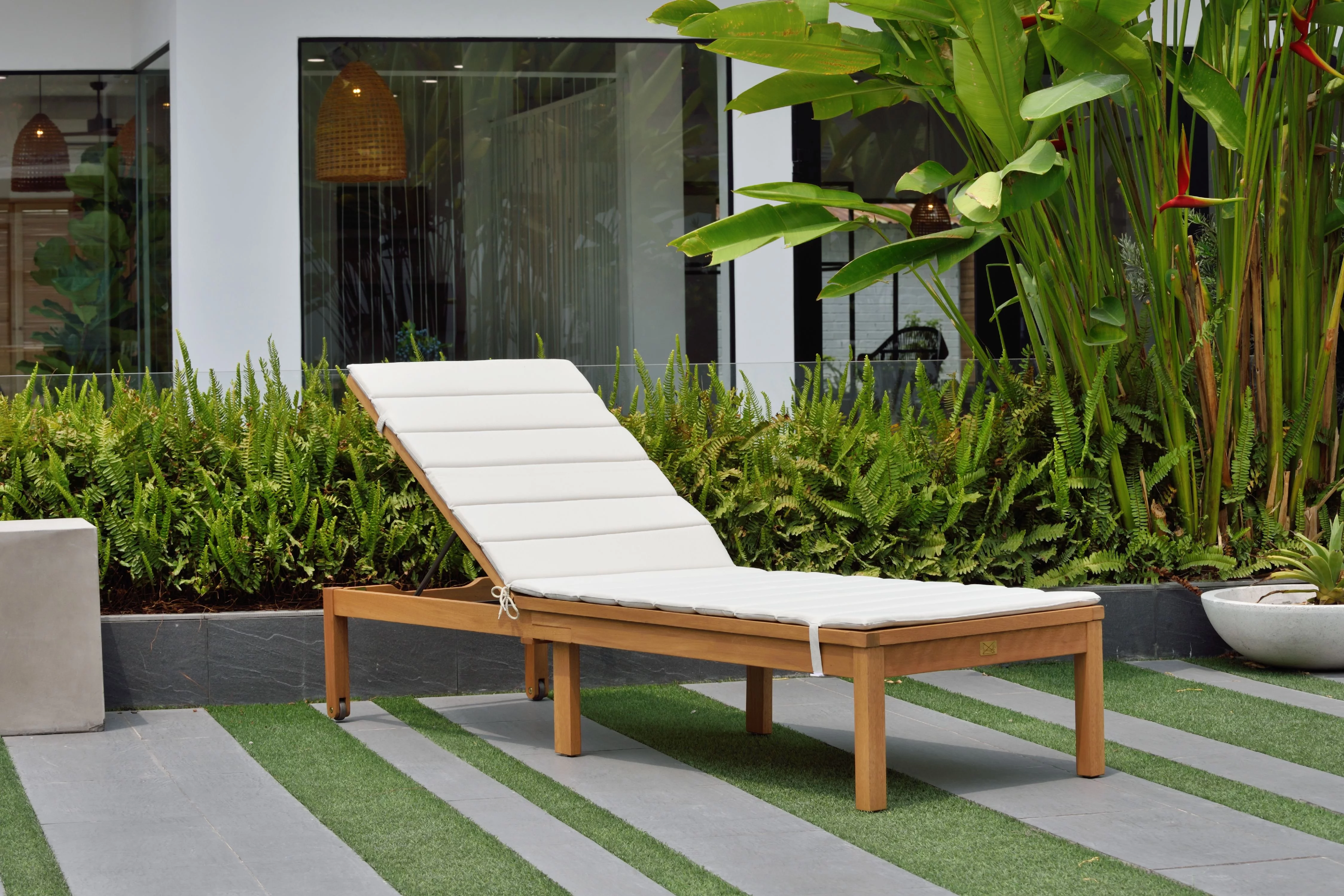 Amazonia Marches Teak Finish Lounge Chair Recliner Outdoor Patio Furniture Adjustable, White