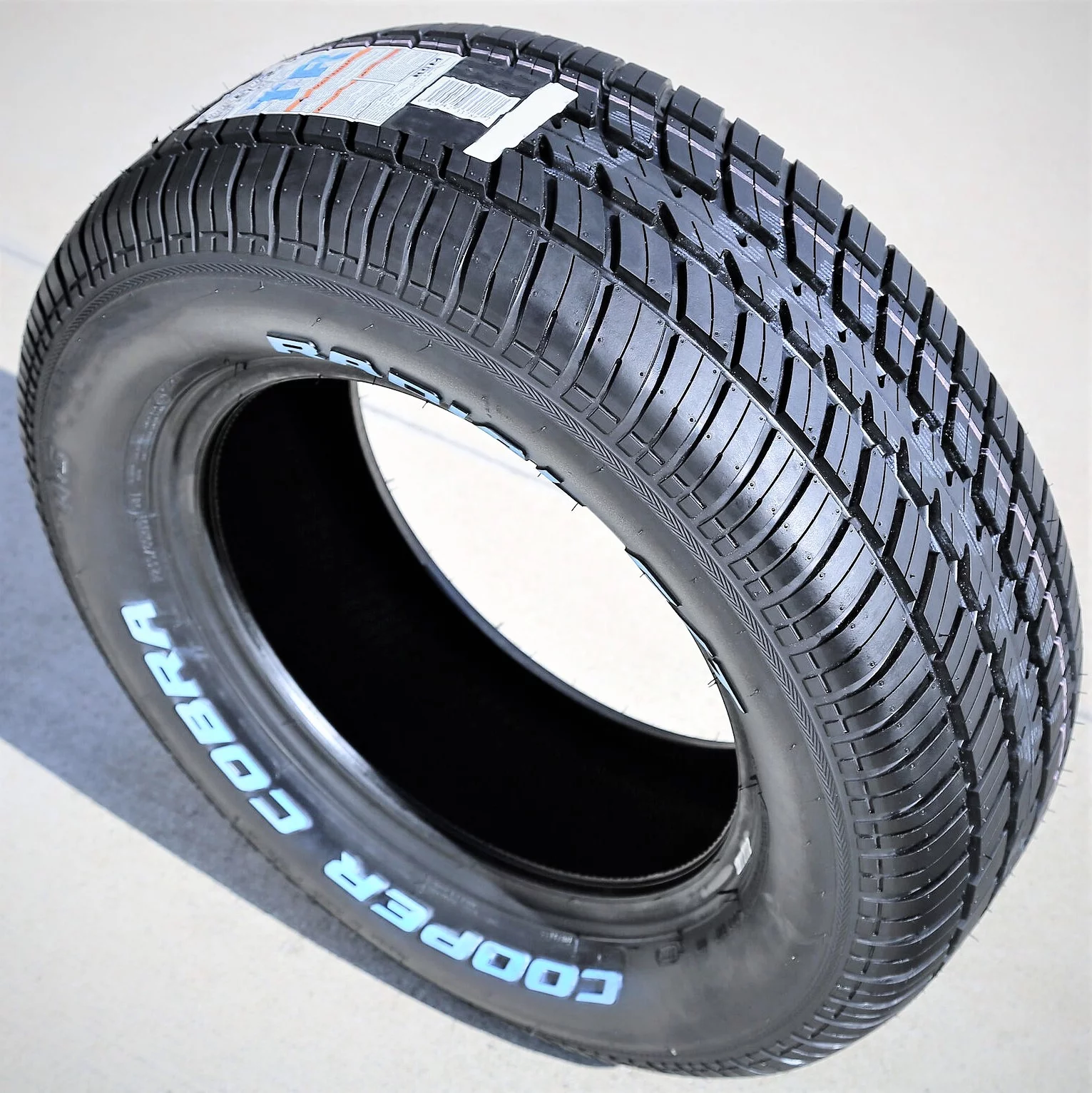 Cooper Cobra Radial G/T All Season P215/70R14 96T Passenger Tire