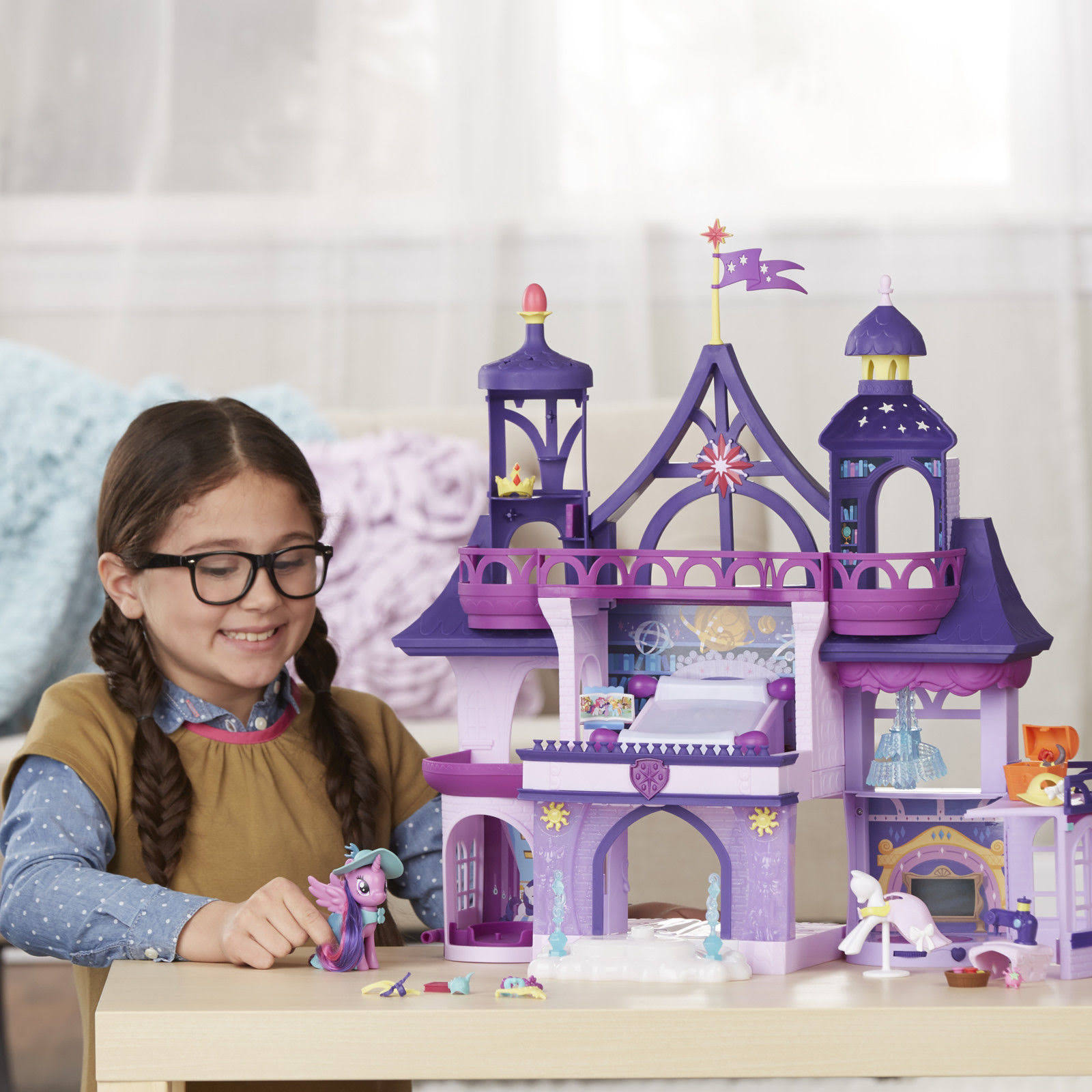 My Little Pony Twilight Sparkle Magical School of Friendship Playset