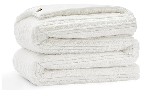 UGG Kenzie Full/Queen Comforter Set with 2 Pillow Shams Plush Faux Fur Bedding Soft Warm Down Alternative Comforter Washable Hypoallergenic Fluffy