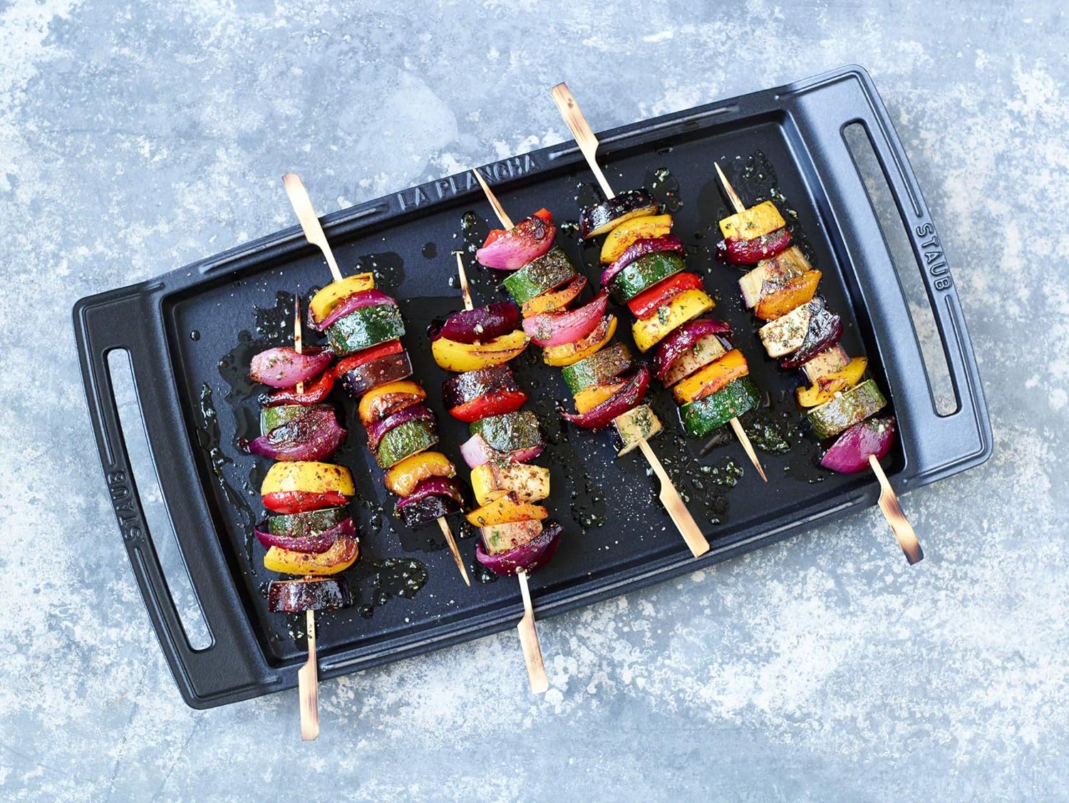 Staub Cast Iron 18.5 x 9.8-inch Plancha/Double Burner Griddle, Made in France, Graphite - Smart Home Appliances