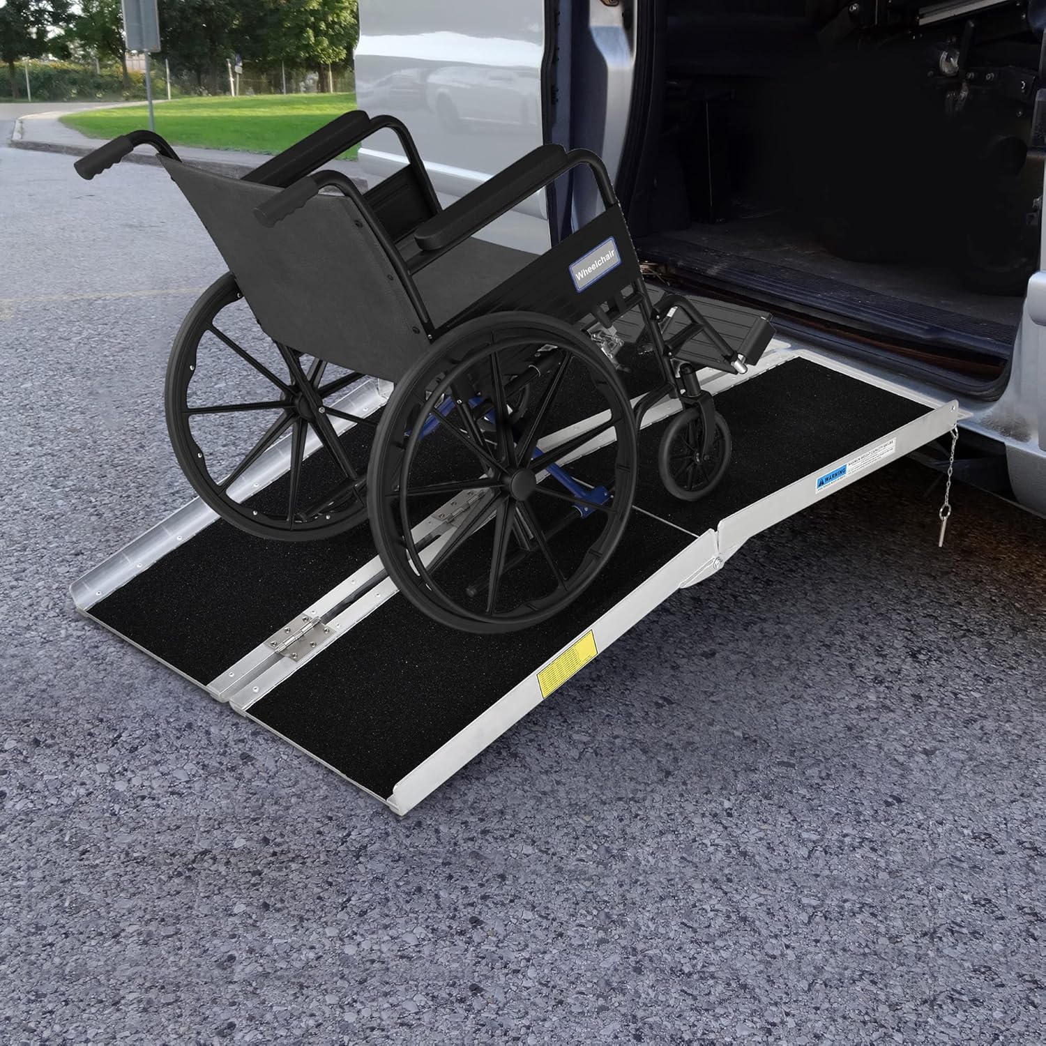 HOMCOM Aluminum Portable Skidproof PVC Carpeted Folding Wheelchair Ramp, 4'