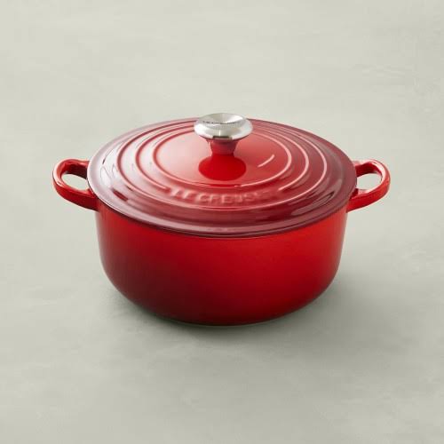 Le Creuset 2-Quart Signature Cast Iron Round Dutch Oven - Cerise
