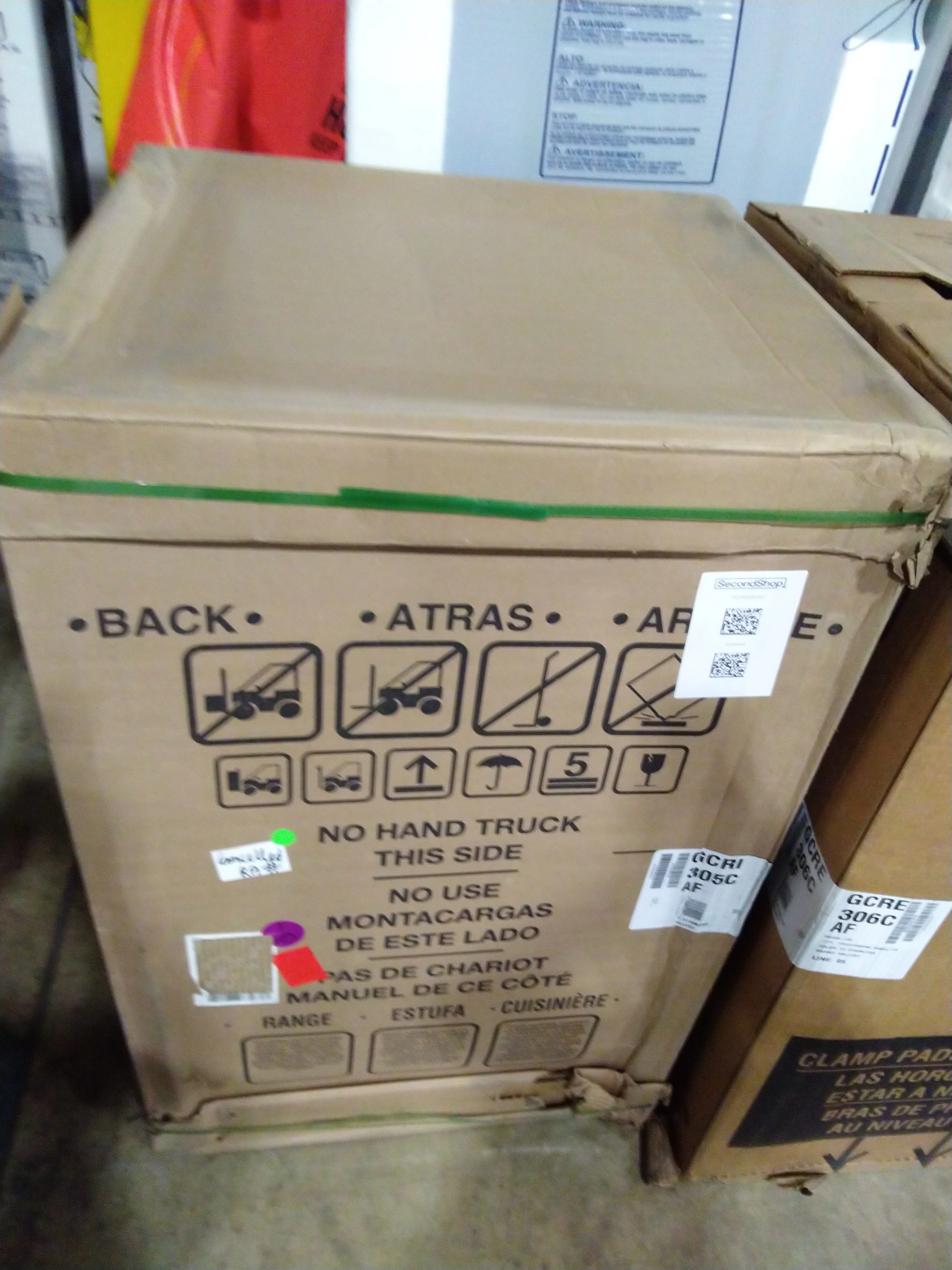 Frigidaire Gallery induction stove 30�?- GCRI305CAF