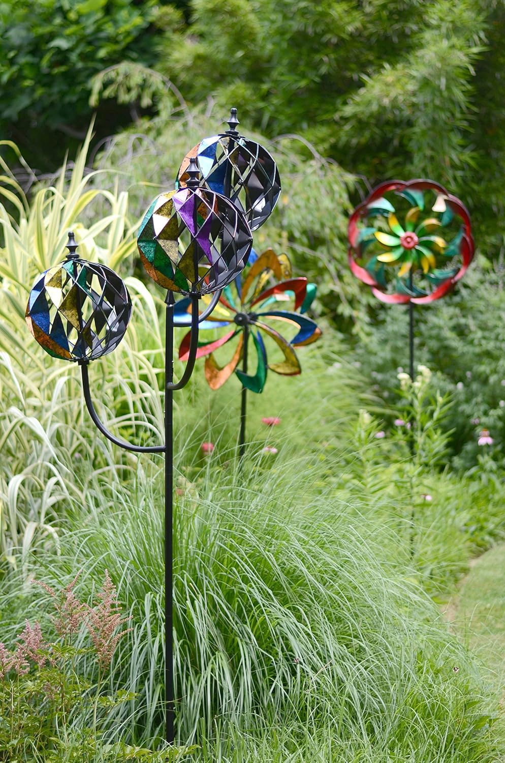 Red Carpet Studios 34417 Vibrant Garden Art Spinner, Multicolor Petal, with Wind Powered Lights