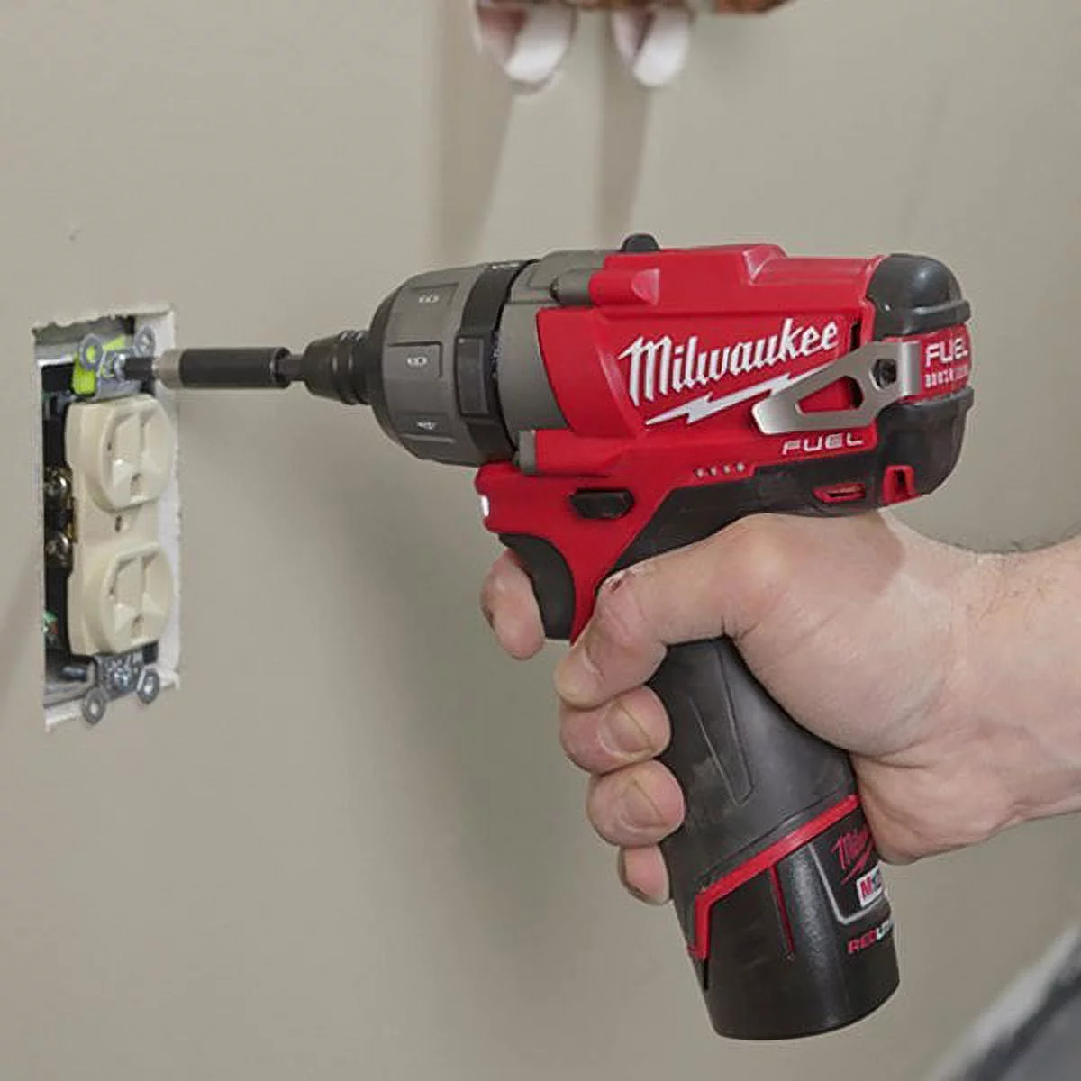Milwaukee M12 Fuel 1/4" Hex 2-Spd Scrwdriver Kit