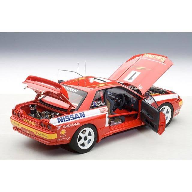 1/18 AUTOart Nissan Skyline GT-R (R32) Australian Bathurst Winner 1992 Richards/Skaife #1 Diecast Car Model 89279