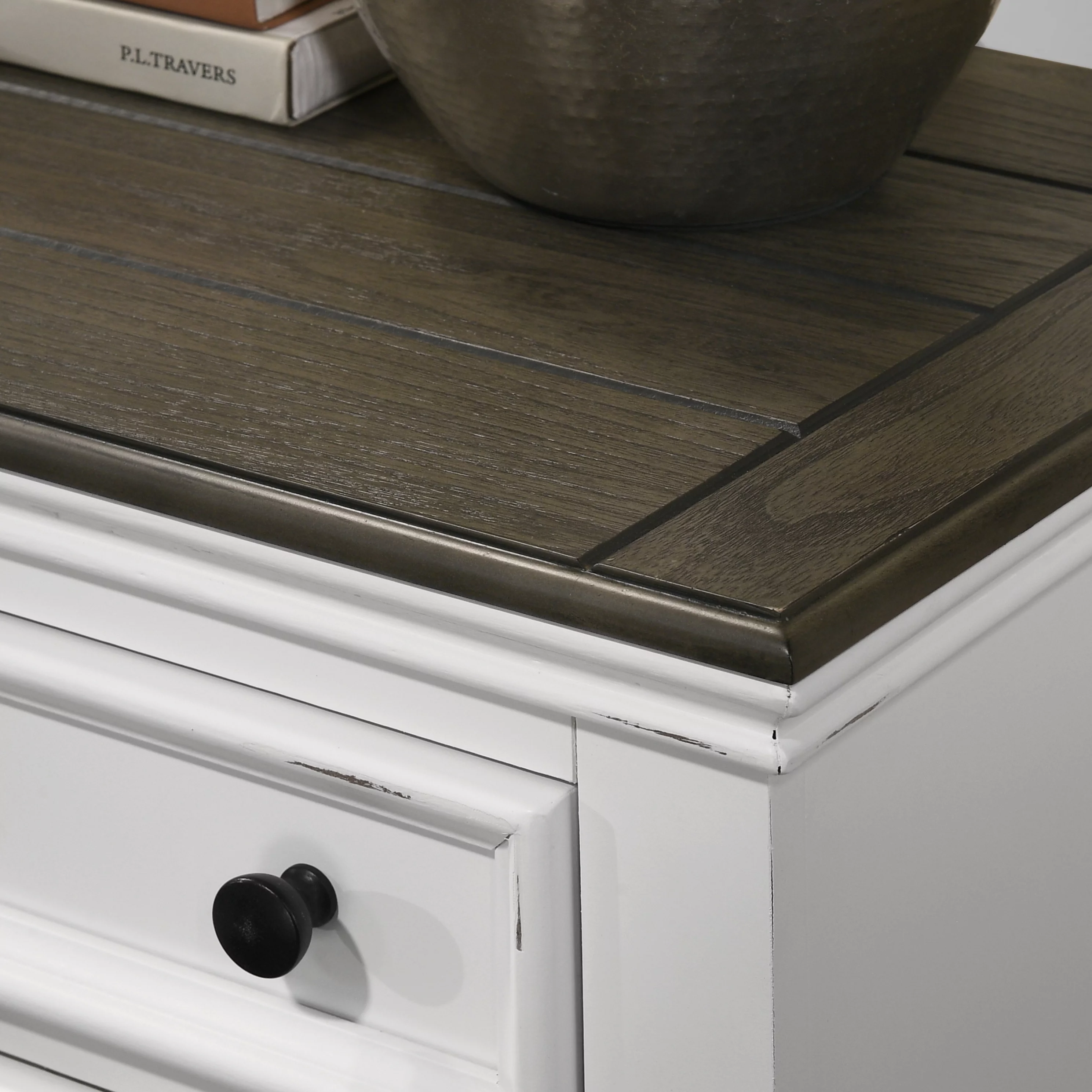 Roundhill Clelane Weathered White and Gray Finished 6-Piece Bedroom Set, Shiplap Panel Queen
