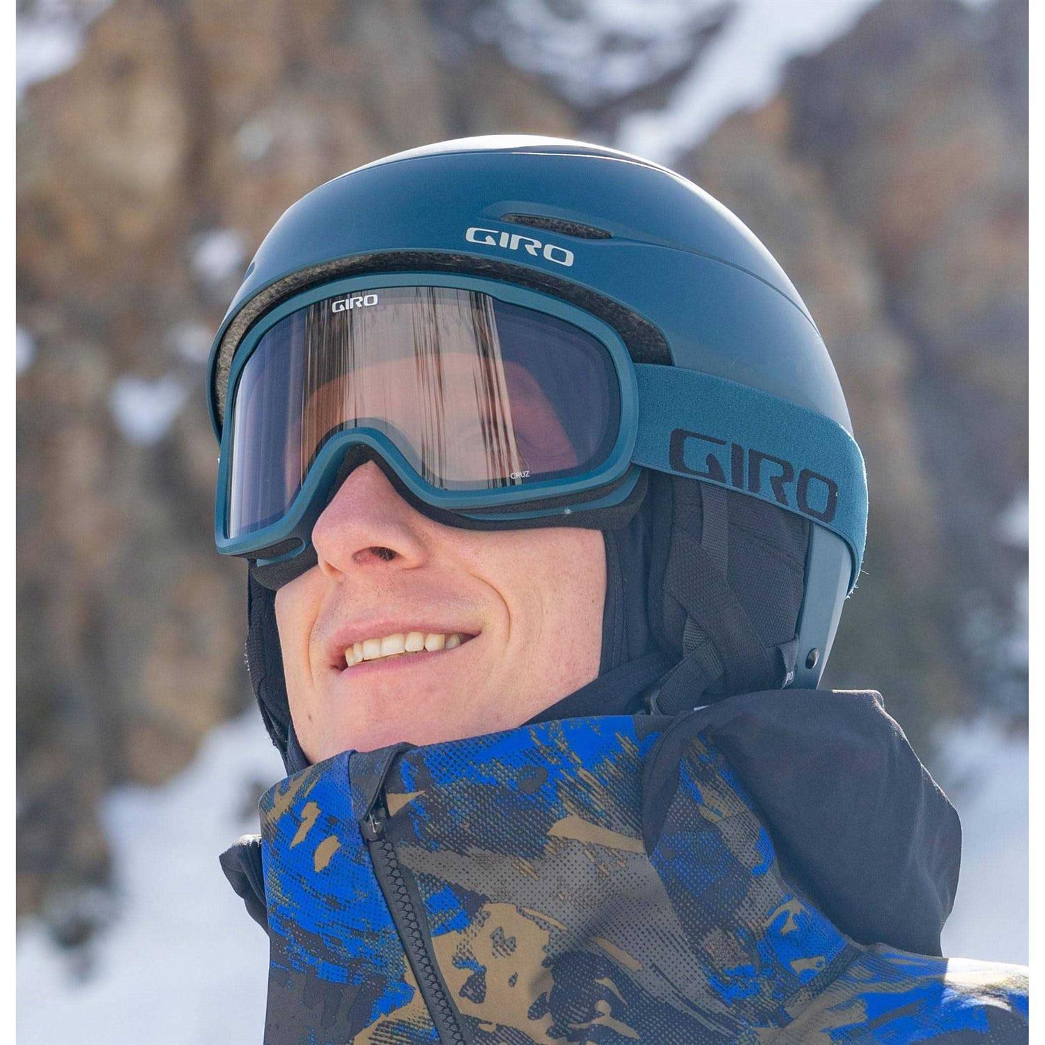 Giro Ratio MIPS Helmet - Sports Supplies Online Store