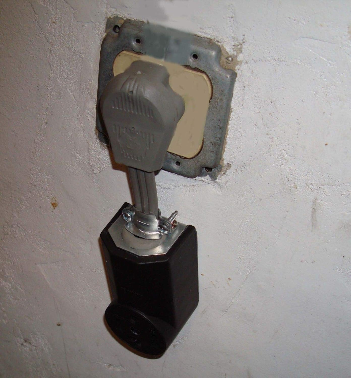 10-30P Male 3-Pin Plug To 10-50R Female 3-Prong Receptacle Socket Outlet, Dryer Stove Range Oven Electrical Power Cord Adapter/Convert. FX972-362