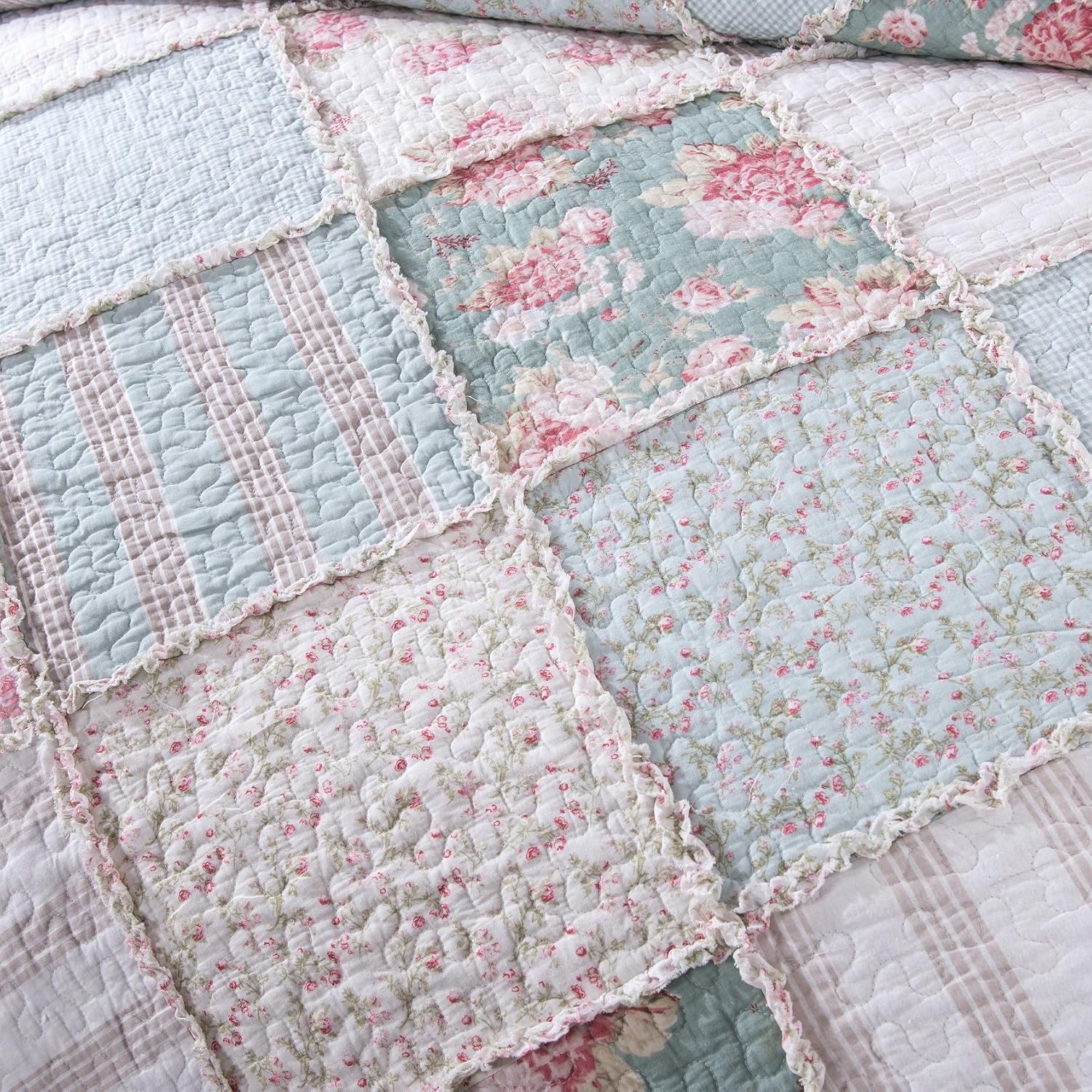 DaDa Bedding Cottage Patchwork Cotton Floral Bedspread Quilt Set - Hint of Mint Dainty Quilted Blooming Garden Botanical