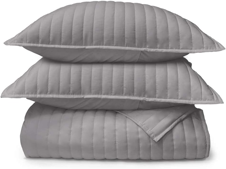 Jennifer Adams 3 Piece Vertical Stripes Quilted Blanket and Sham Set (White, King / California King)