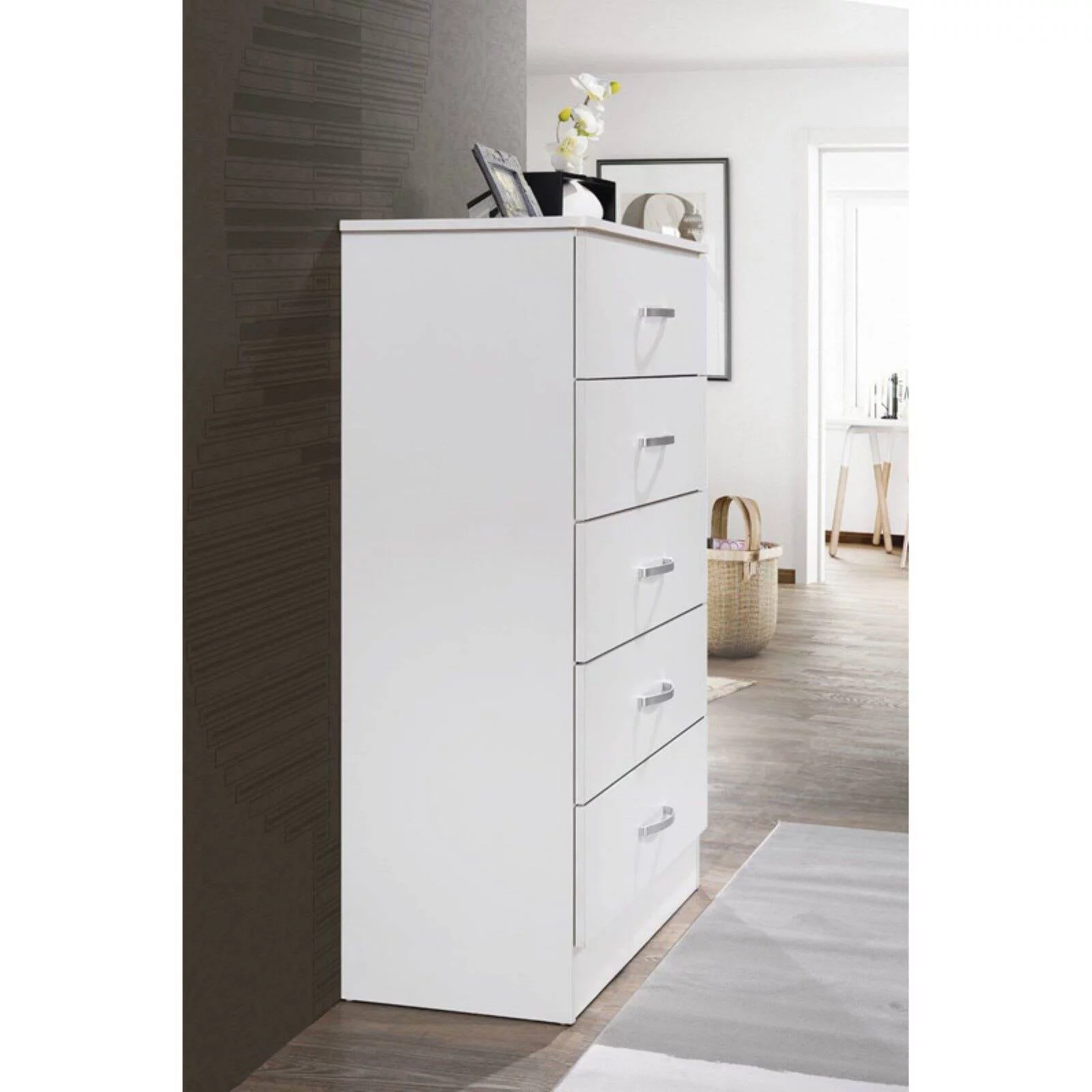 Hodedah 5-Drawer Chest in Cherry