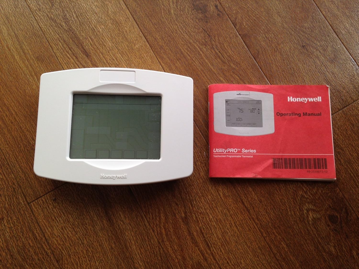 Honeywell TH8320U1008 7day 3/h 2/c Vision PRO 8000 Touchscreen Programmable Thermostat - Smart Home Appliances