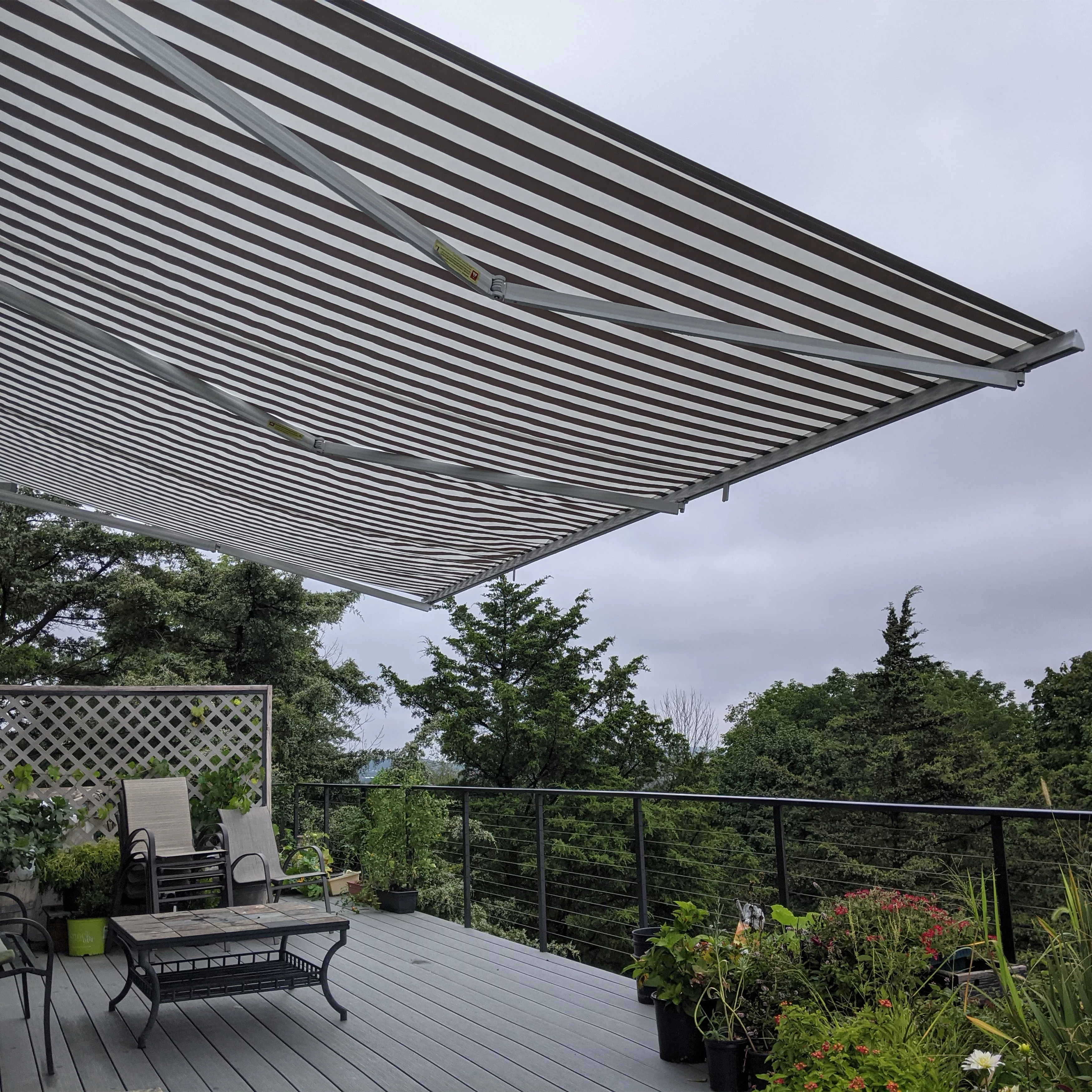 ALEKO 20' x 10' Retractable Motorized Patio Awning, Gray and White Striped Color