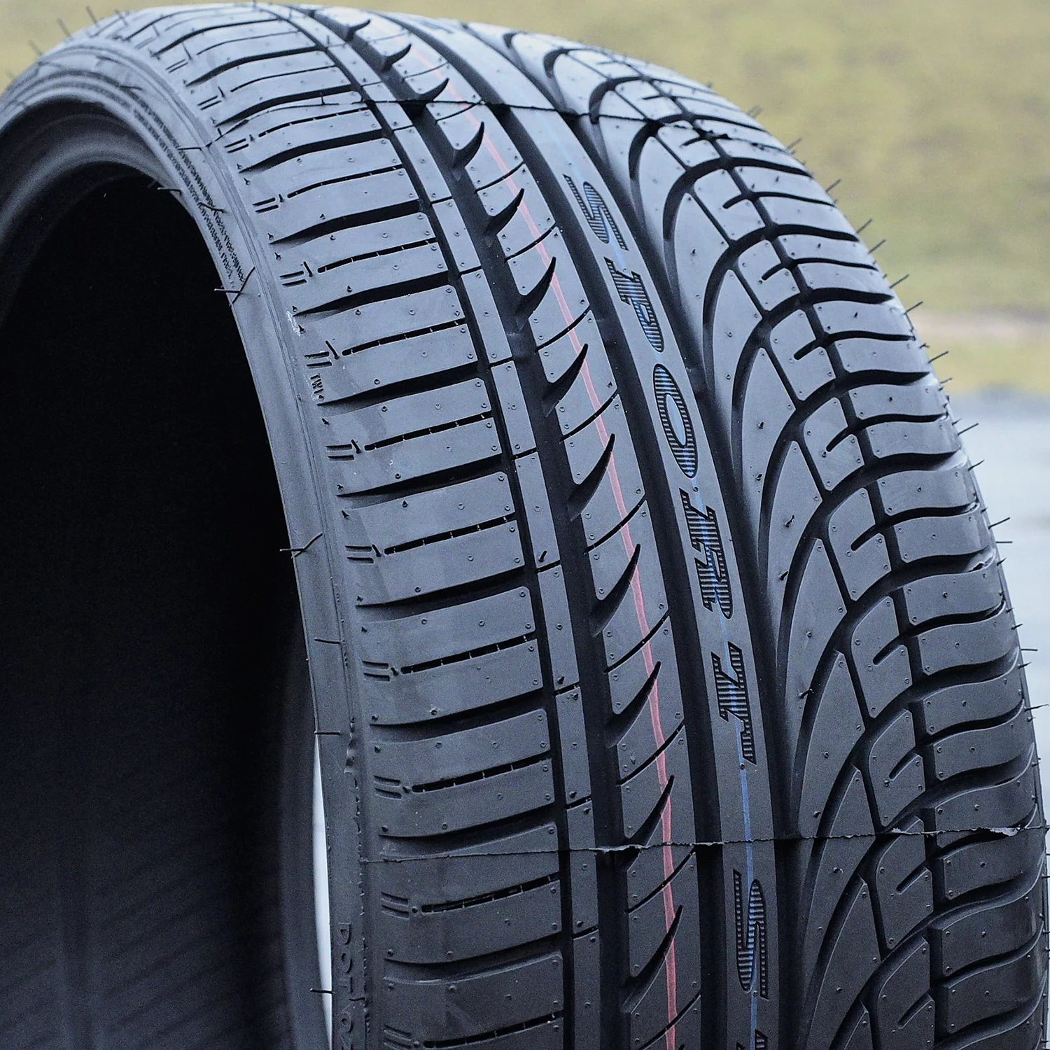 Set of 4 (FOUR) Fullway HP108 225/40R18 ZR 92W XL A/S All Season Performance Tires Fits: 2014-15 Honda Civic Si, 2013 Toyota Corolla LE