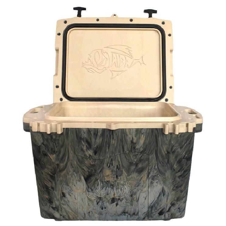Taiga Coolers Leak Proof 27 Quart Woodland Camo Cooler w/ R5 Insulation