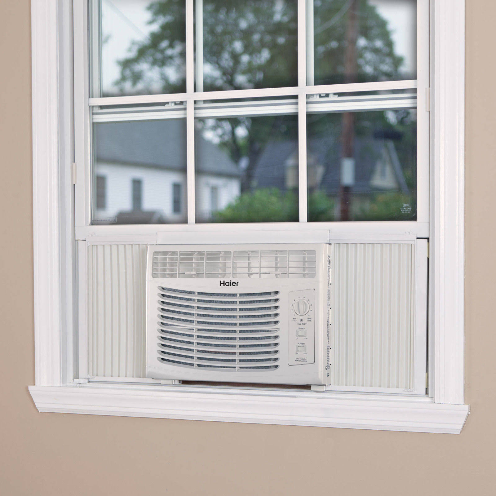 Haier HWF05XCR-L 5,000 BTU 115V Window Air Conditioner