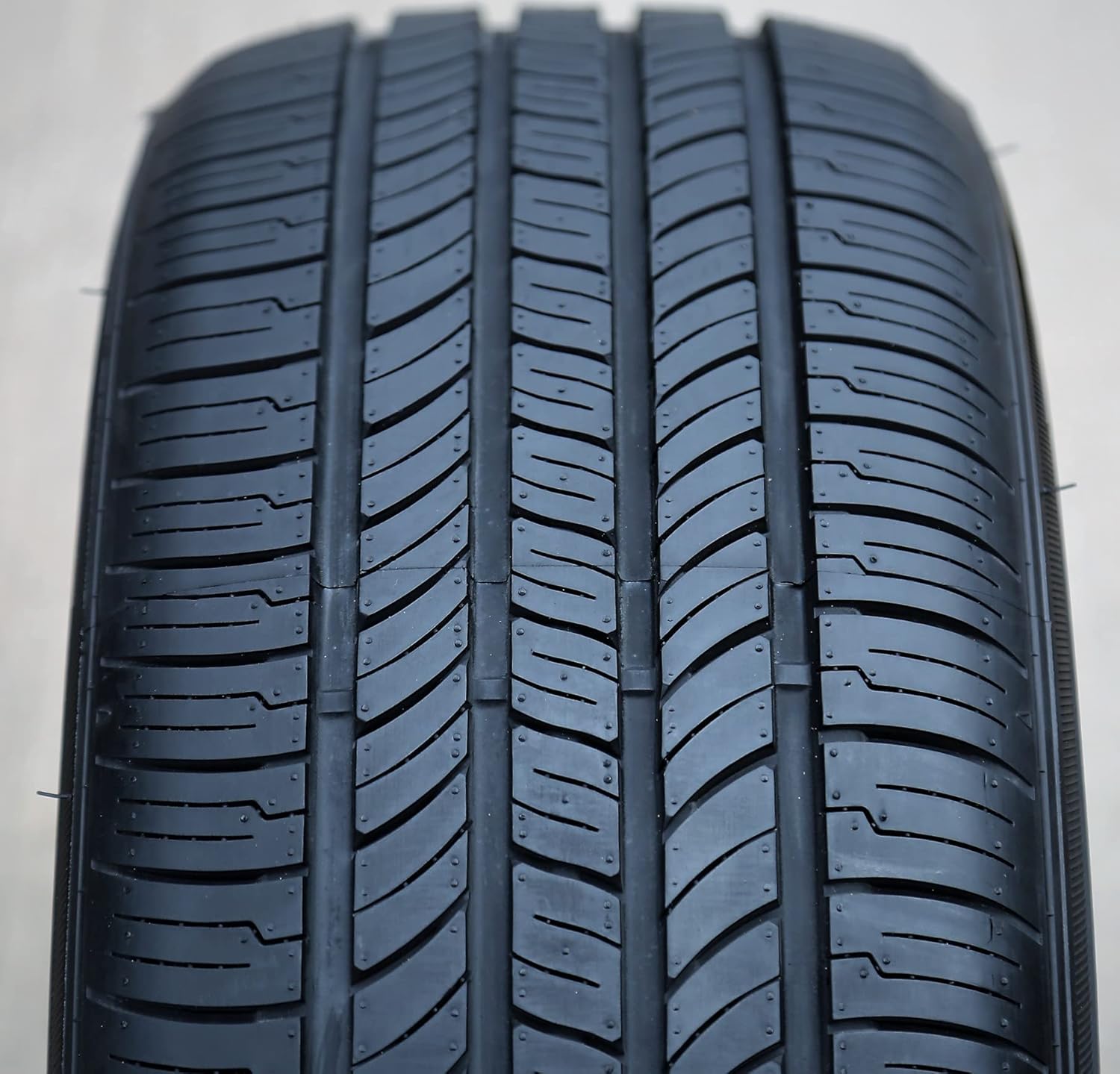 Set of 4 (FOUR) Landspider Citytraxx G/P All-Season Passenger Car Performance Radial Tires-225/55R16 225/55/16 225/55-16 99V Load Range XL 4-Ply BSW