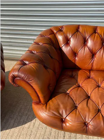 TETRAD OSKAR LEATHER SUITE INCLUDING GRAND SOFA, 2 ARMCHAIRS + FOOTSTOOL