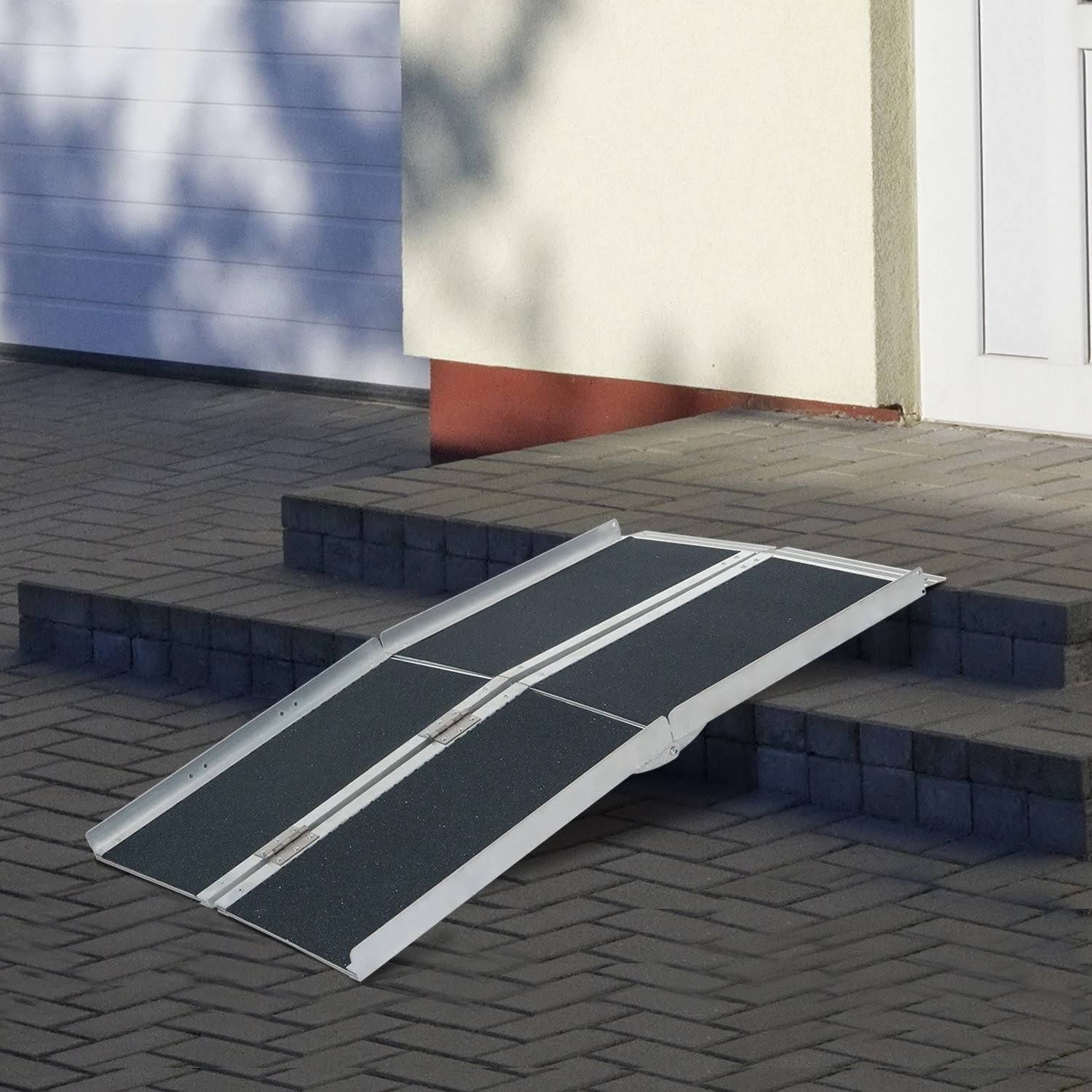 HOMCOM Lightweight Aluminum Portable Skidproof PVC Carpeted Folding Wheelchair Ramp, 4&