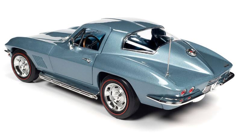 1967 Chevrolet Corvette 427 Hardtop Elkhart Blue Metallic with Blue Interior (MCACN) 1/18 Diecast Model Car by Autoworld
