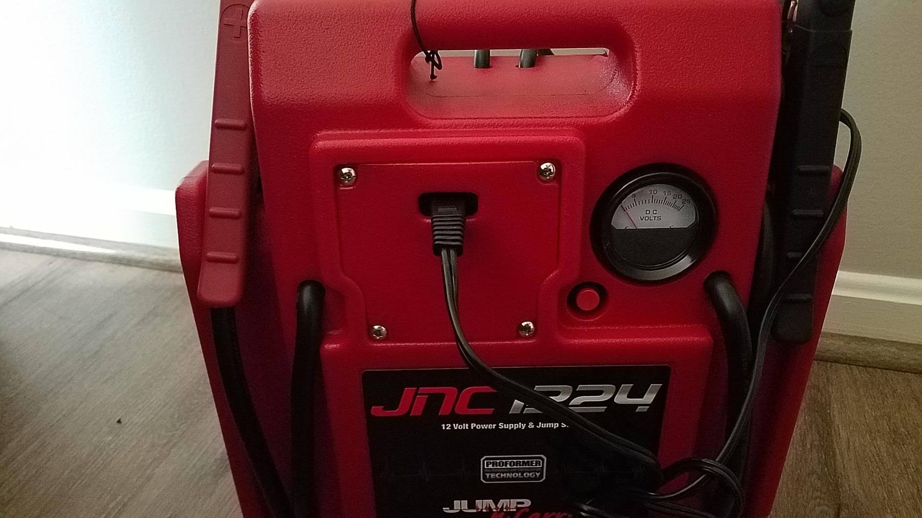 Jump-N-Carry JNC1224 3400/1700 Peak Amp 12/24V Jump Starter
