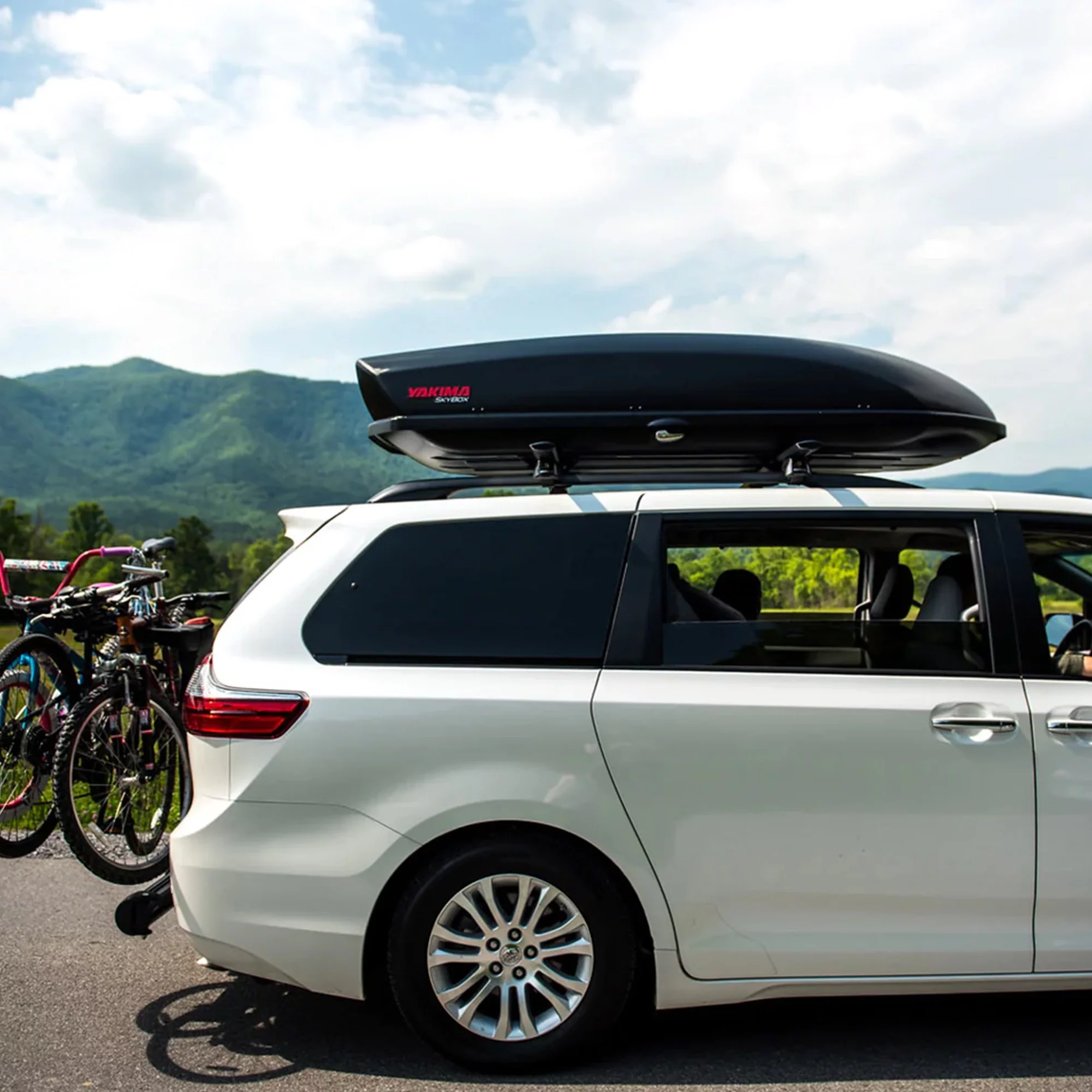 Yakima SkyBox 21 Carbonite Cargo Box - Radiant Selections