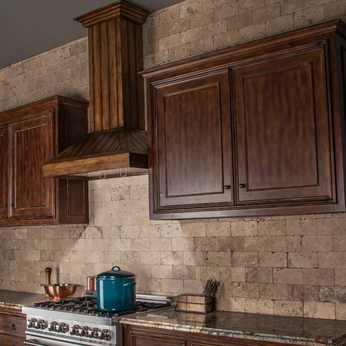 ZLINE 30 in. Wooden Wall Mount Range Hood in Rustic Light Finish - Includes 760 CFM Motor (KPLL-30)