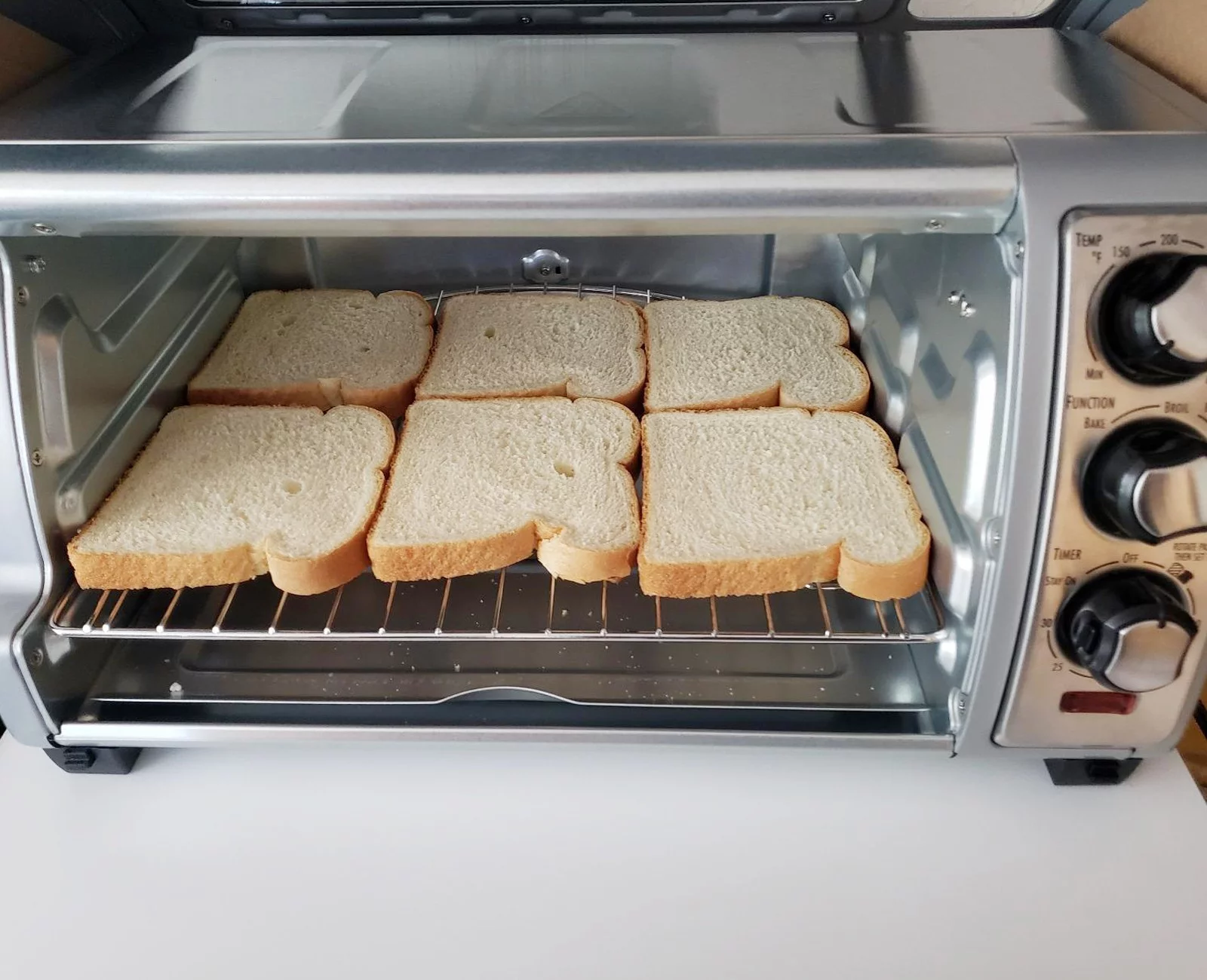 6-Slice Countertop Toaster Oven - With Roll-Top Door & Bake Pan (Silver)