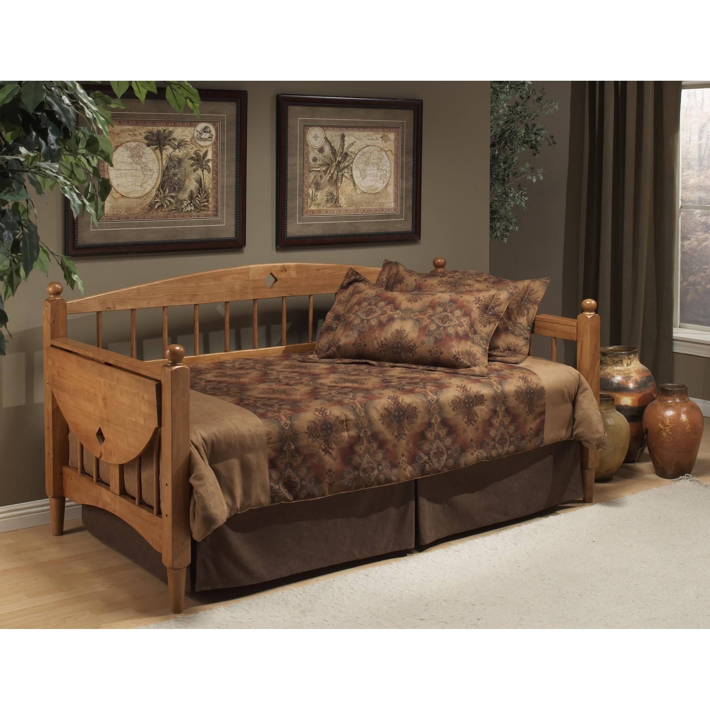Hillsdale Dalton Daybed with Suspension Deck, Medium Oak